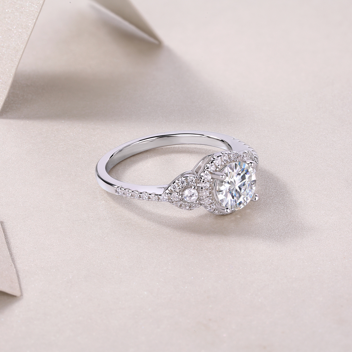 Lake Baikal - Set With 1-carat Top-quality Moissanite, Silver And Platinum-plated Diamond
