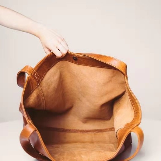 Large Capacity Oil Wax Tote Bags Shoulder Bag