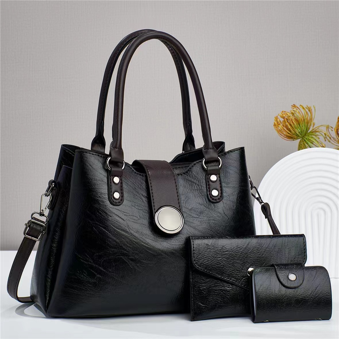 Large-capacity Shoulder Bag Crossbody Bag And Handbag Wallet Three-piece Set