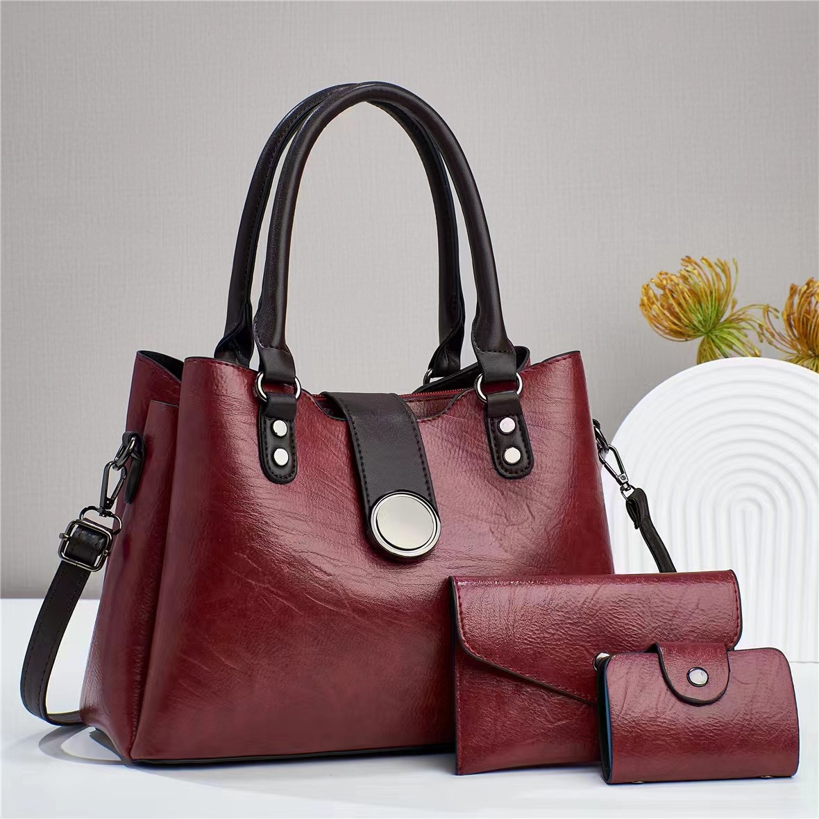 Large-capacity Shoulder Bag Crossbody Bag And Handbag Wallet Three-piece Set