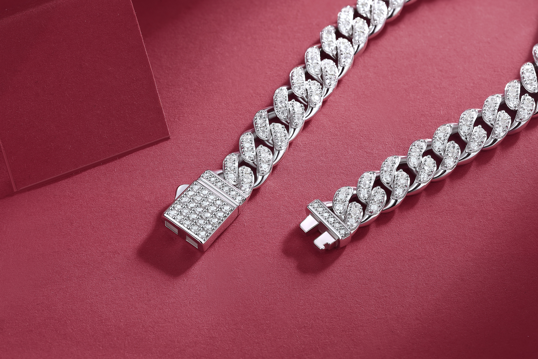Light Of Faith - A Fashionable And Light Luxury Jewelry Silver Bracelet And Bracelet Set