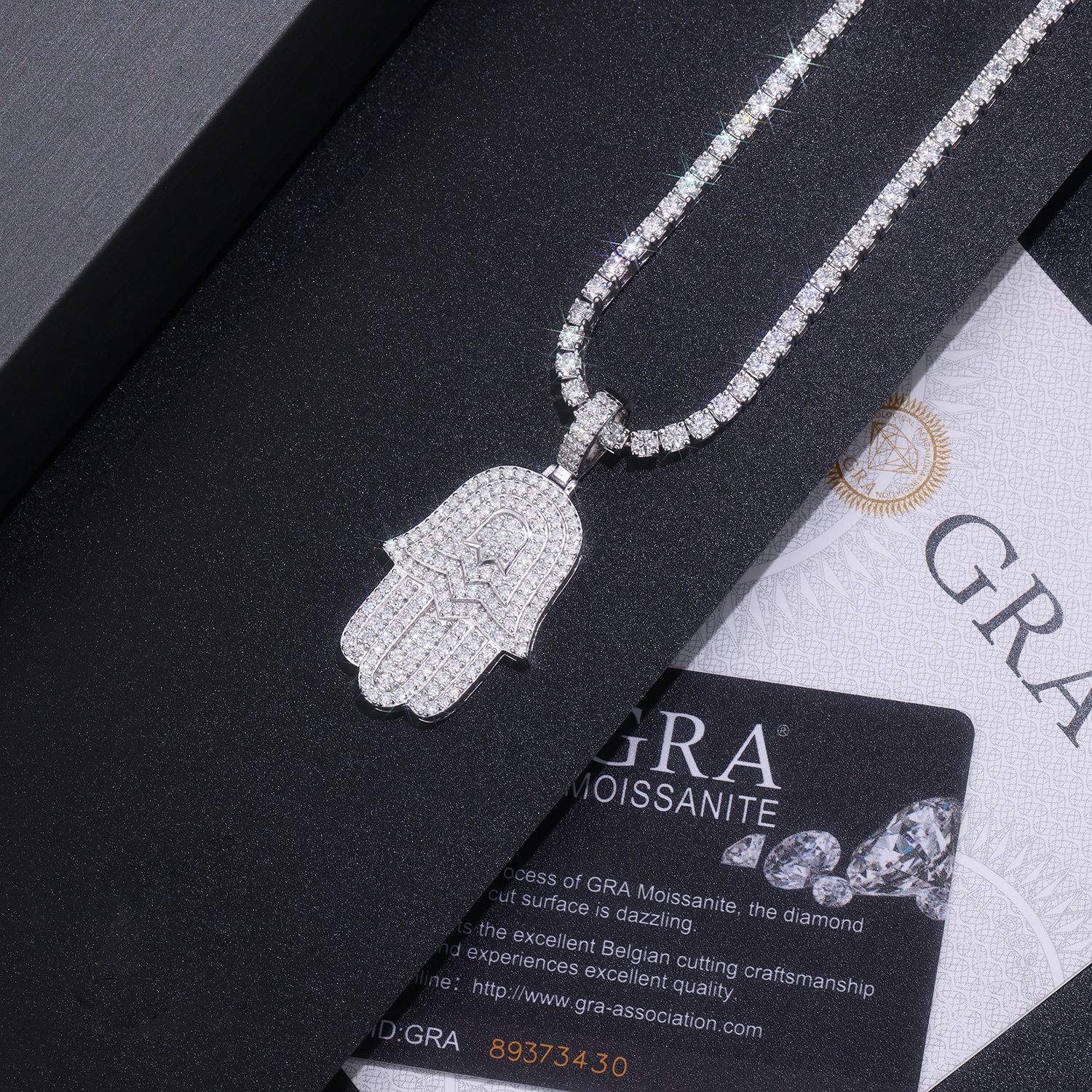 Master The Stars - A Fashionable And Trendy Necklace Pendant Set With Top-quality