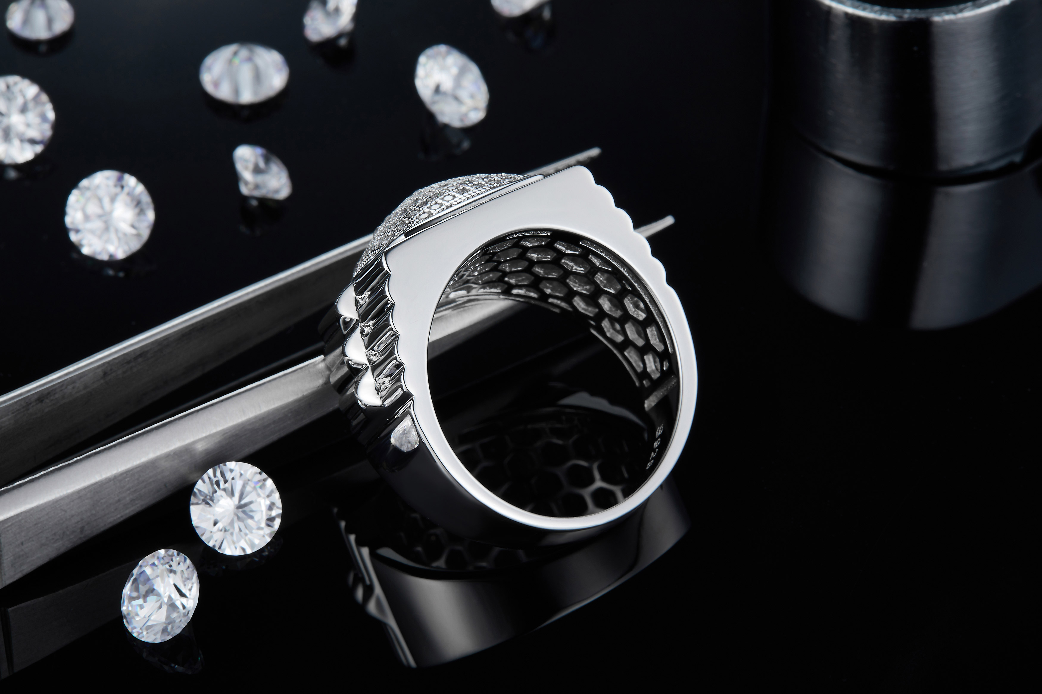 Men's Luxury And Fashionable Light Luxury Jewelry Silver Ring Silver-plated Platinum Set