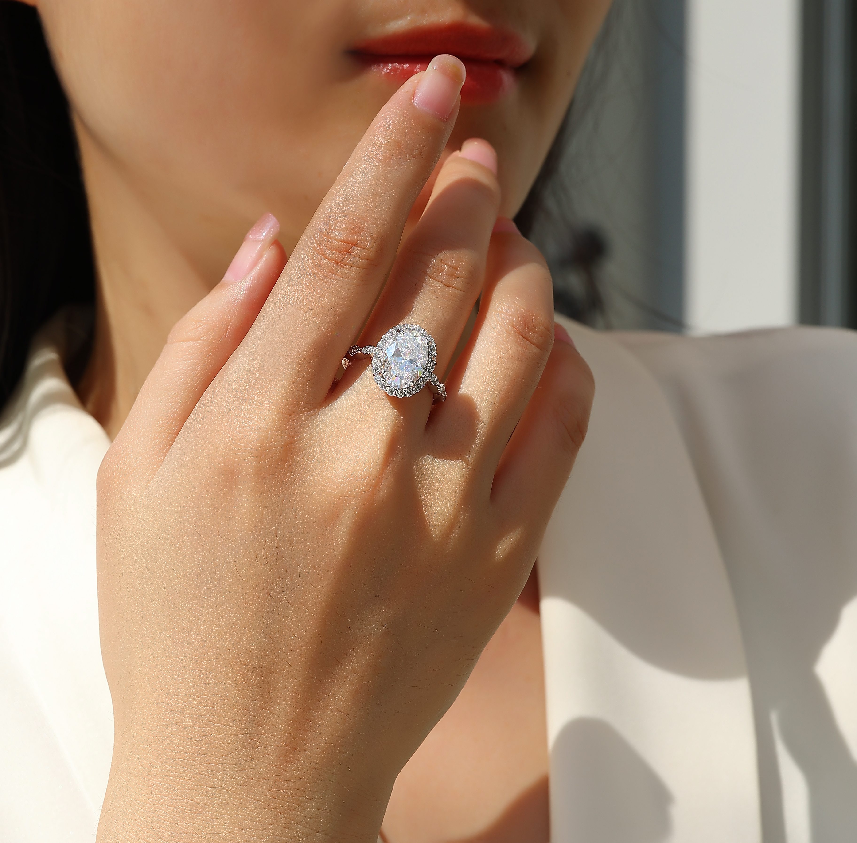 Moonlight Pupil - A Wedding Ring Set With Top-quality Egg-shaped Moissanite Silver And