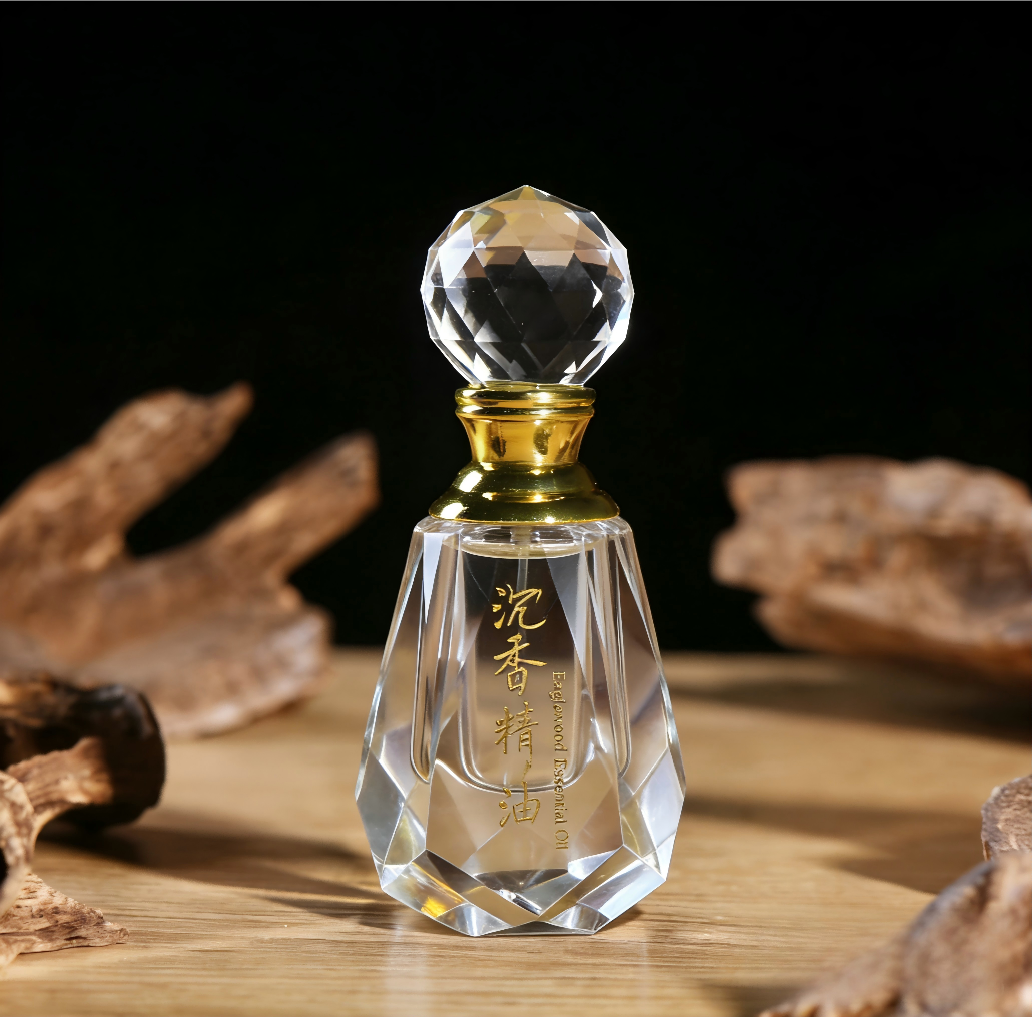 Natural Agarwood Essential Oil Ebony Essential Oil Bulk Export For High-End Perfumes