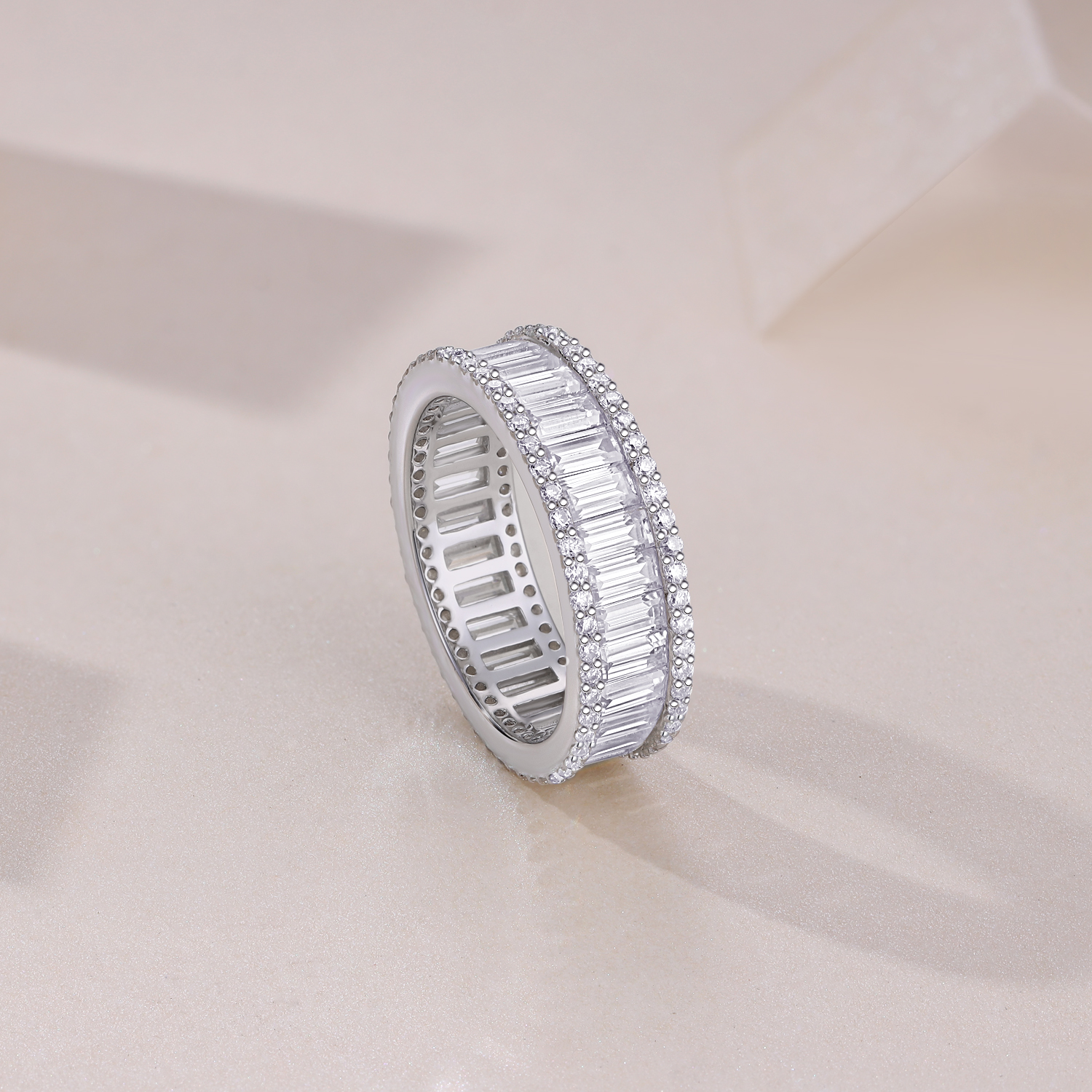 Note - A Wedding Ring Set With Top-quality Square Moissanite In Silver And