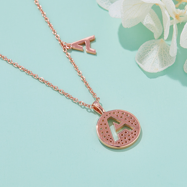 One Of The 26 Letters, A, Set With Top-quality Moissanite, Luxurious And Fashionable Light