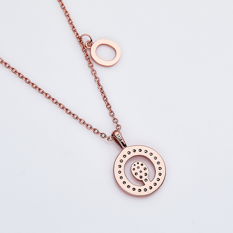 One Of The 26 Letters, O, Set With Top-quality Moissanite, Luxurious And Fashionable Light