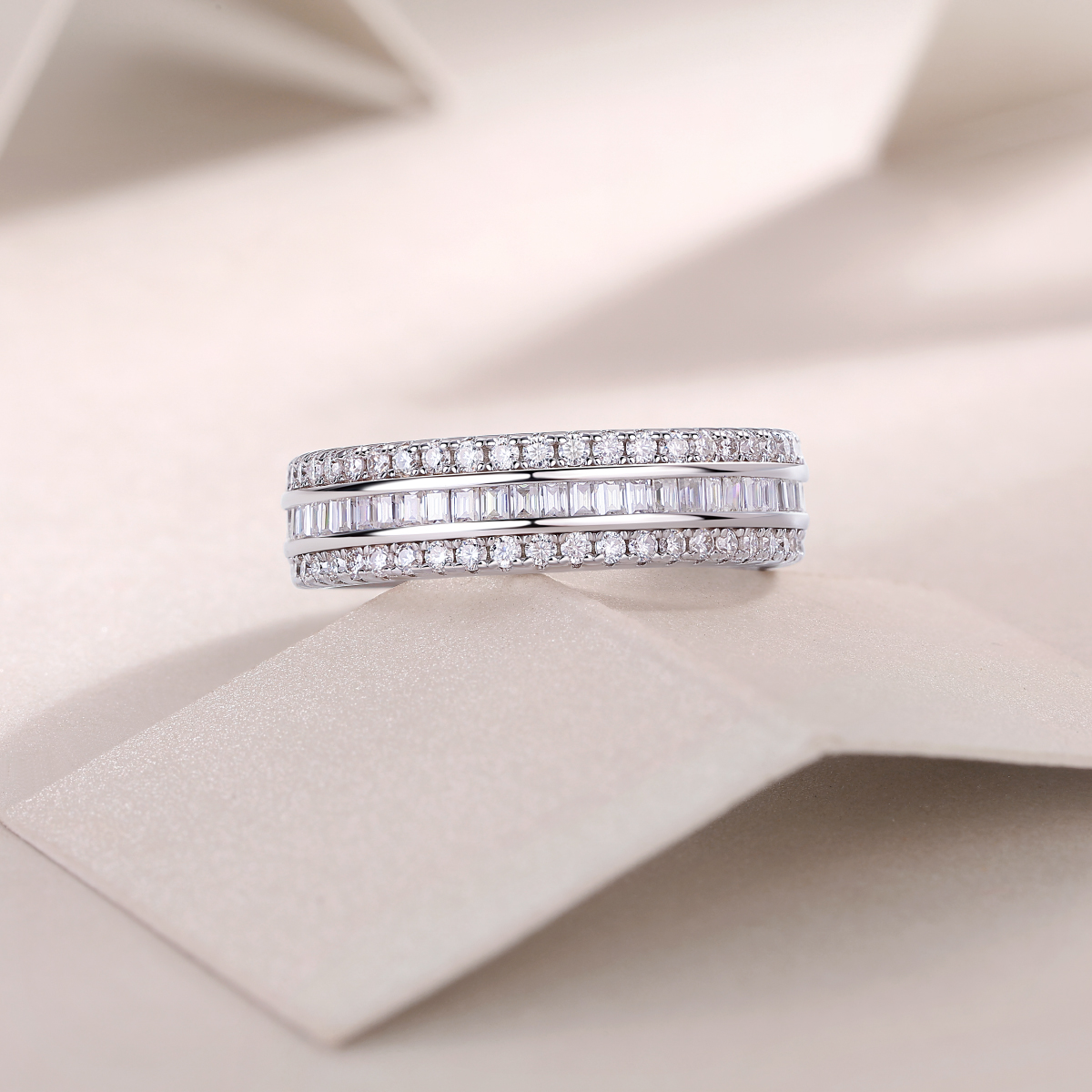 Parallel Universe - A Wedding Ring Set With Top-quality Moissanite Silver And