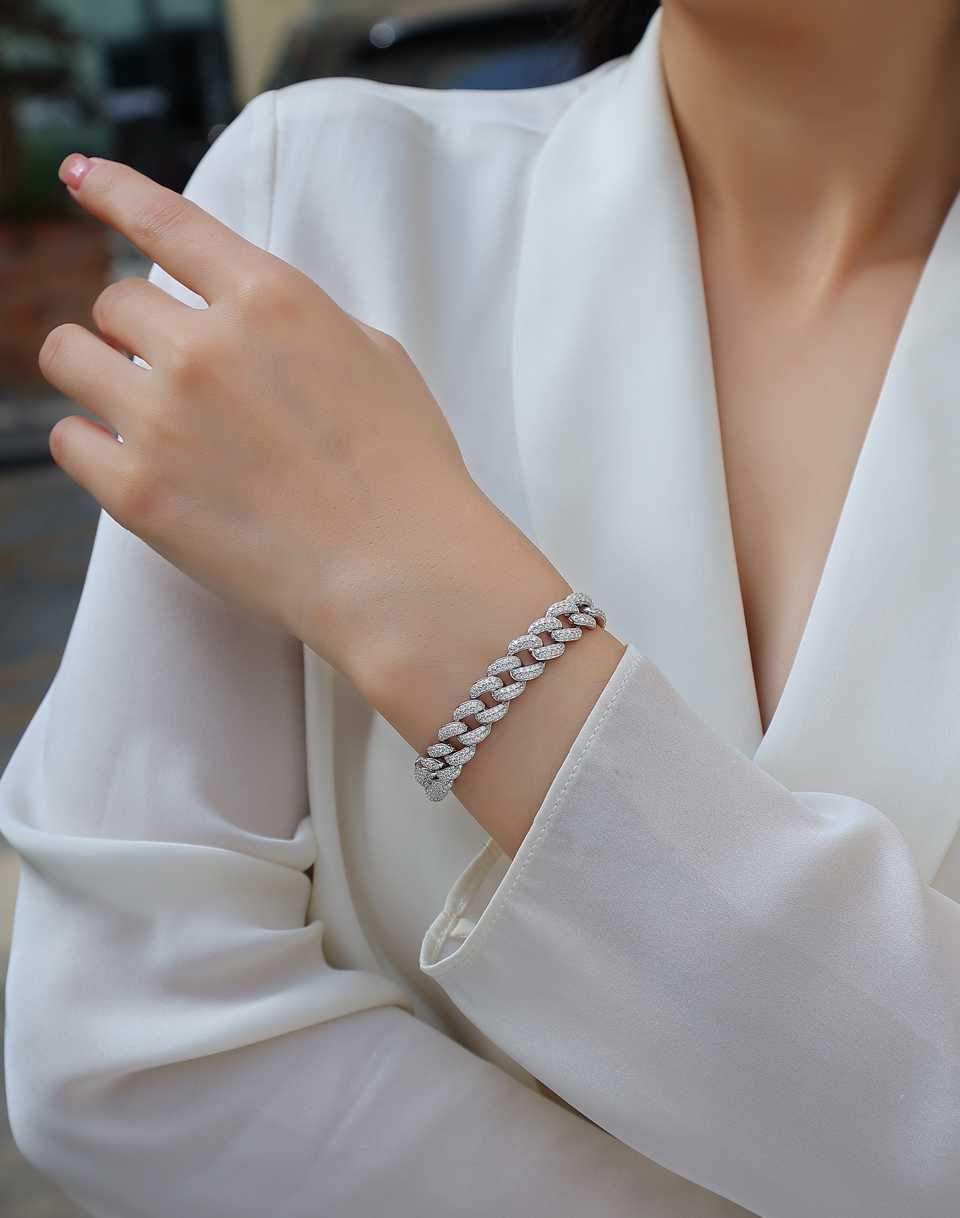الضوء الأحمر البرتقالي الفاتح - سوار وسوار فضي فاخر من المجوهرات العصرية والخفيفة