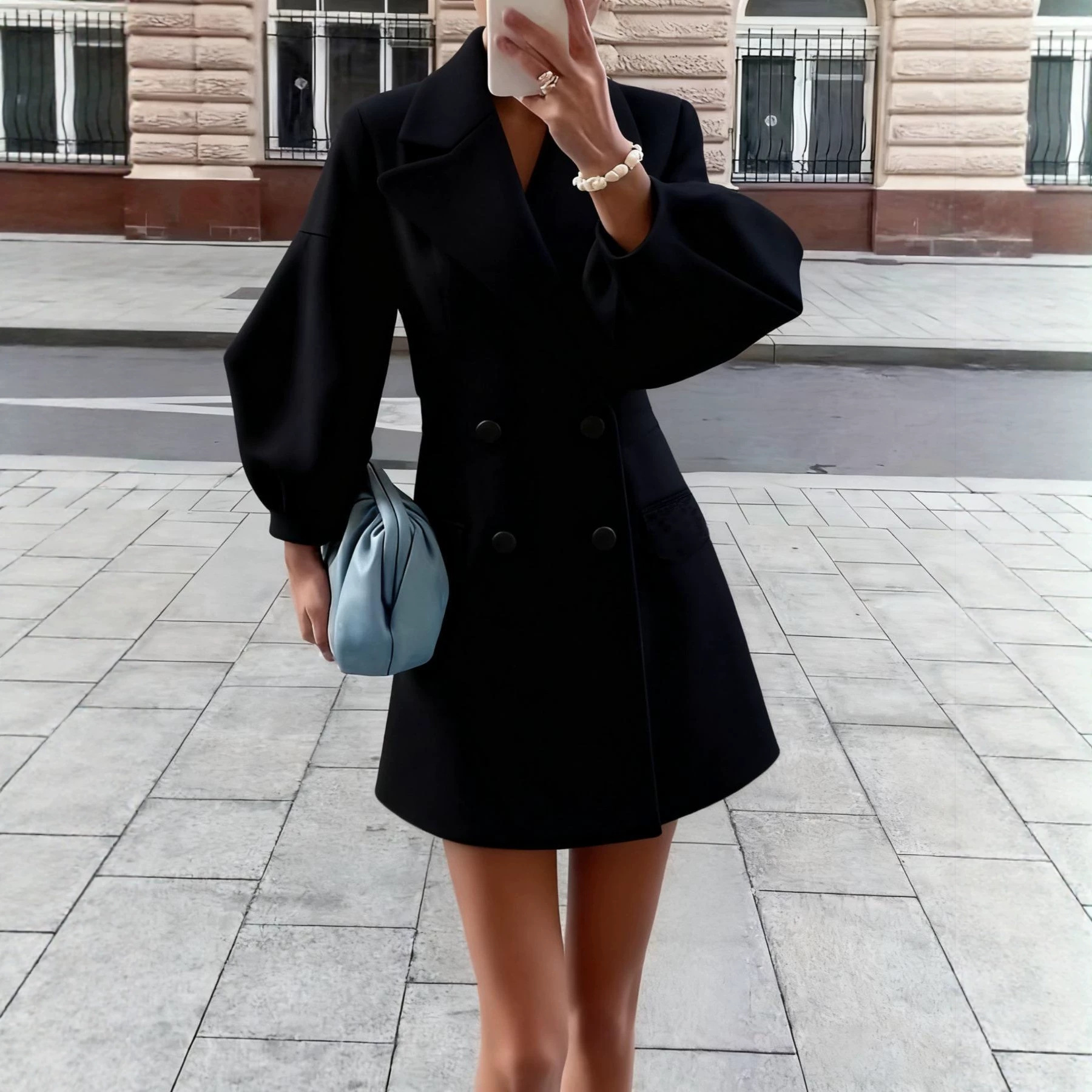 Retro Court-style Wool Coat With Puff Sleeves And A Large Lapel