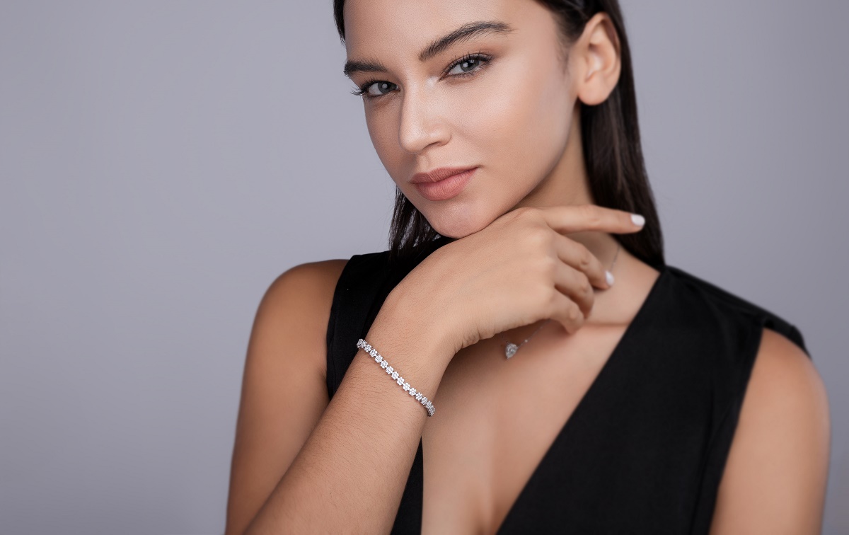 Set With Top-quality Moissanite, This Luxurious And Fashionable Light Luxury Trend Jewelry