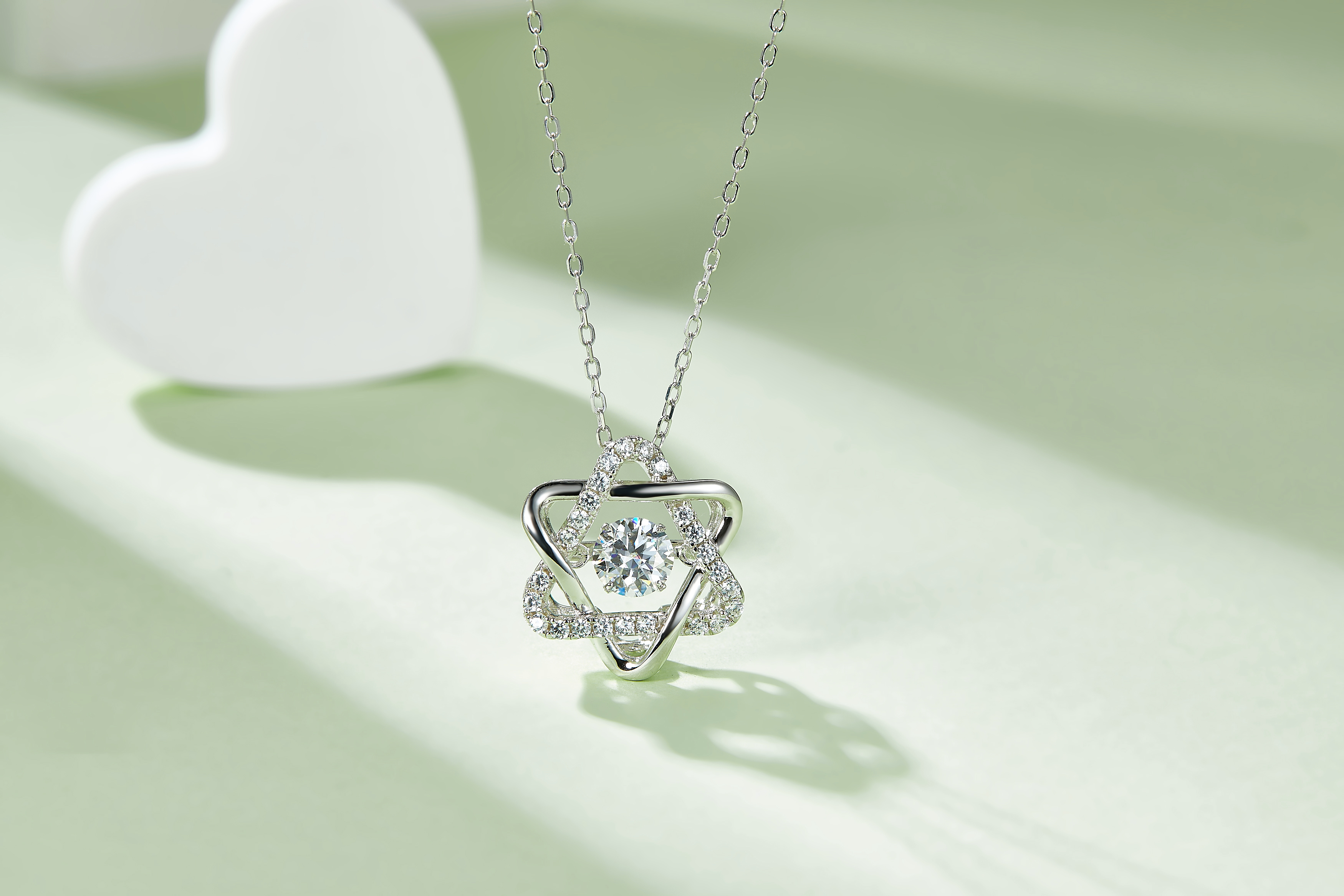 Set With Top-quality Moissanite, This Luxurious And Fashionable Light Luxury Trend Jewelry