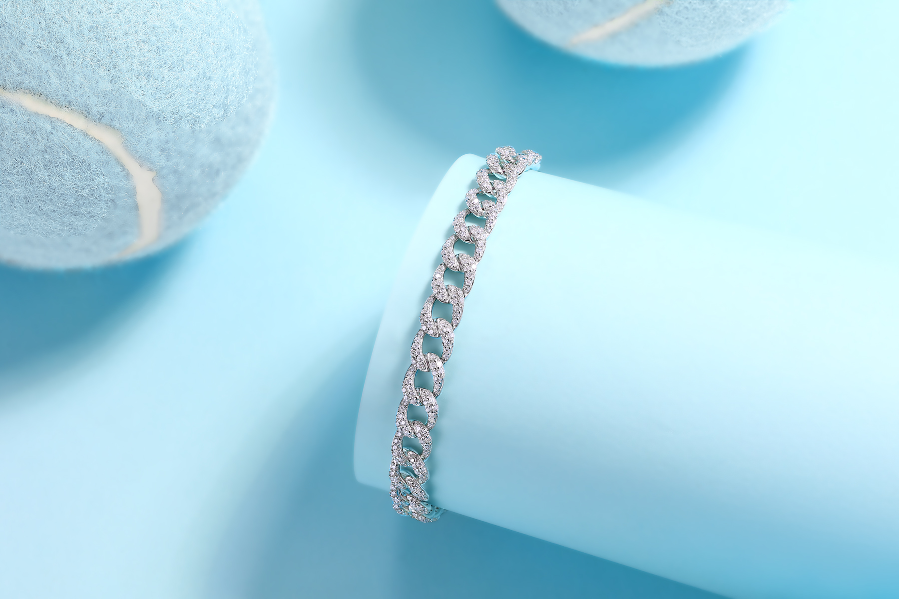 Set With Top-quality Moissanite, This Luxurious And Fashionable Light Luxury Jewelry