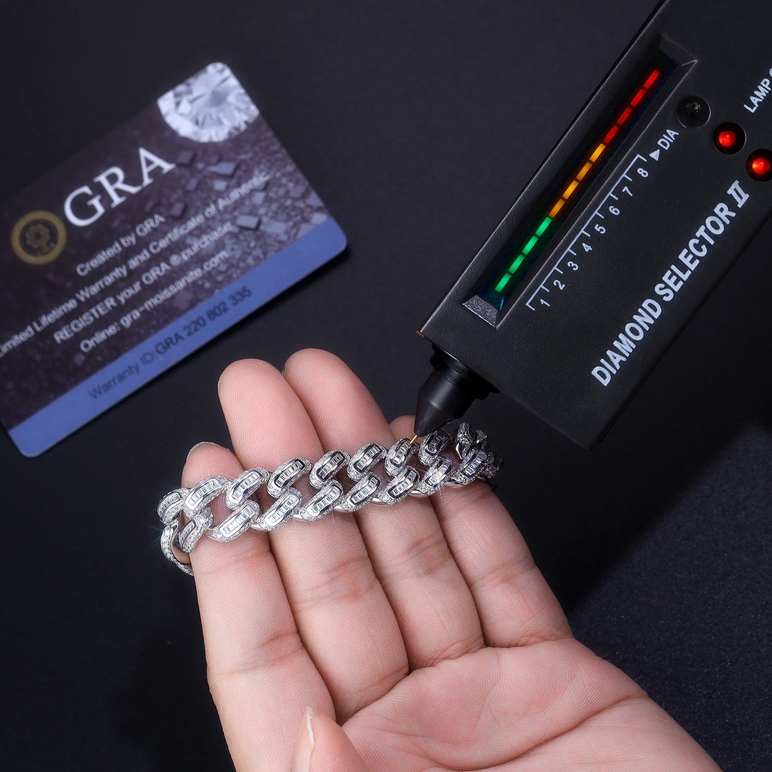 Set With Top-quality Moissanite, This Luxurious And Fashionable Light Luxury Jewelry