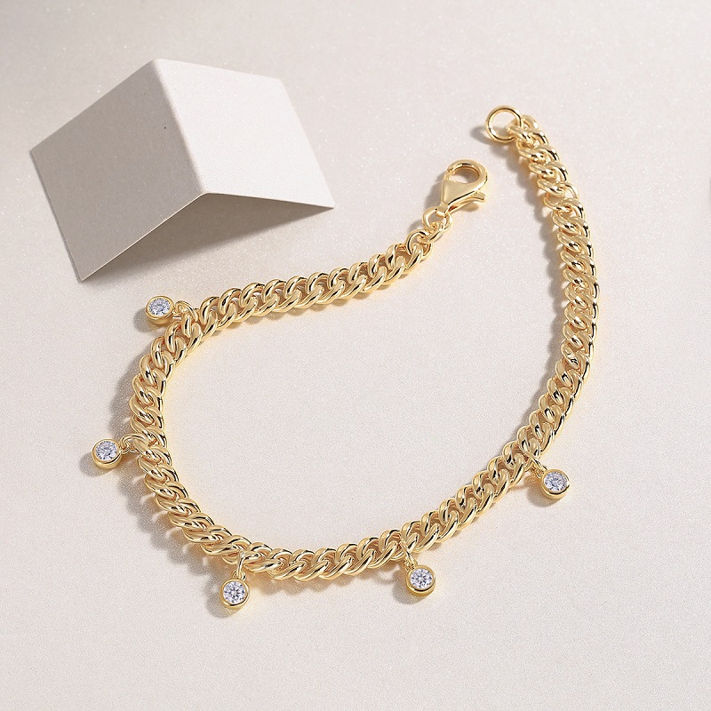 Set With Top-quality Moissanite, This Luxurious And Fashionable Light Luxury Trend Jewelry