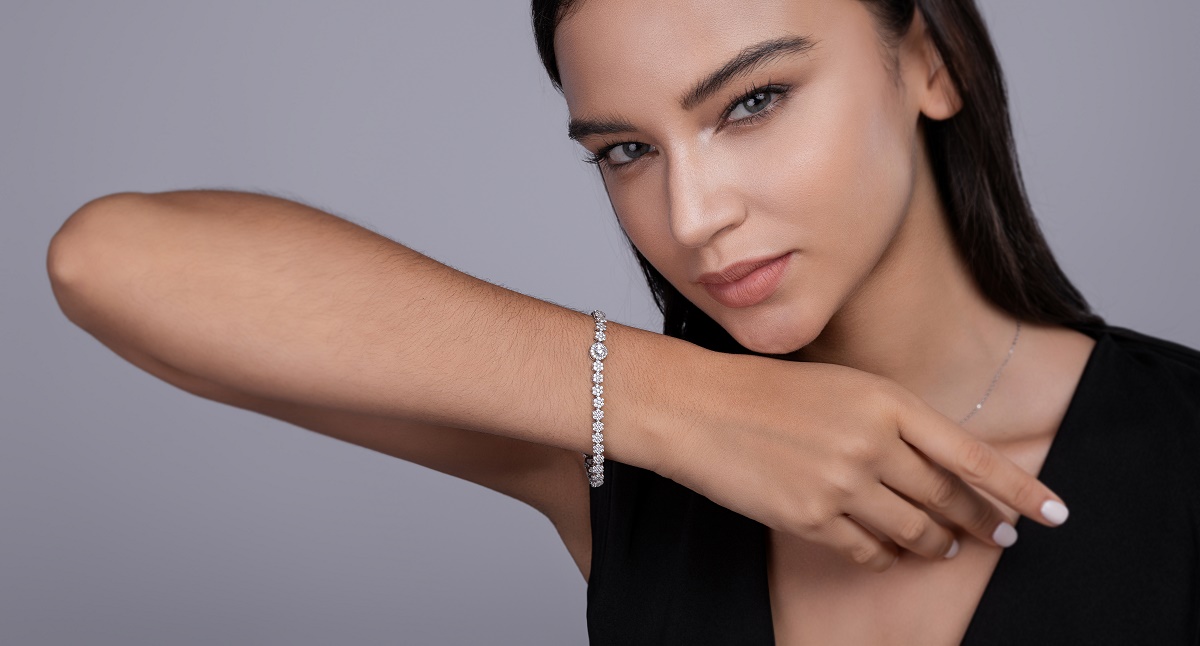Set With Top-quality Moissanite, This Luxurious And Fashionable Light Luxury Trend Jewelry
