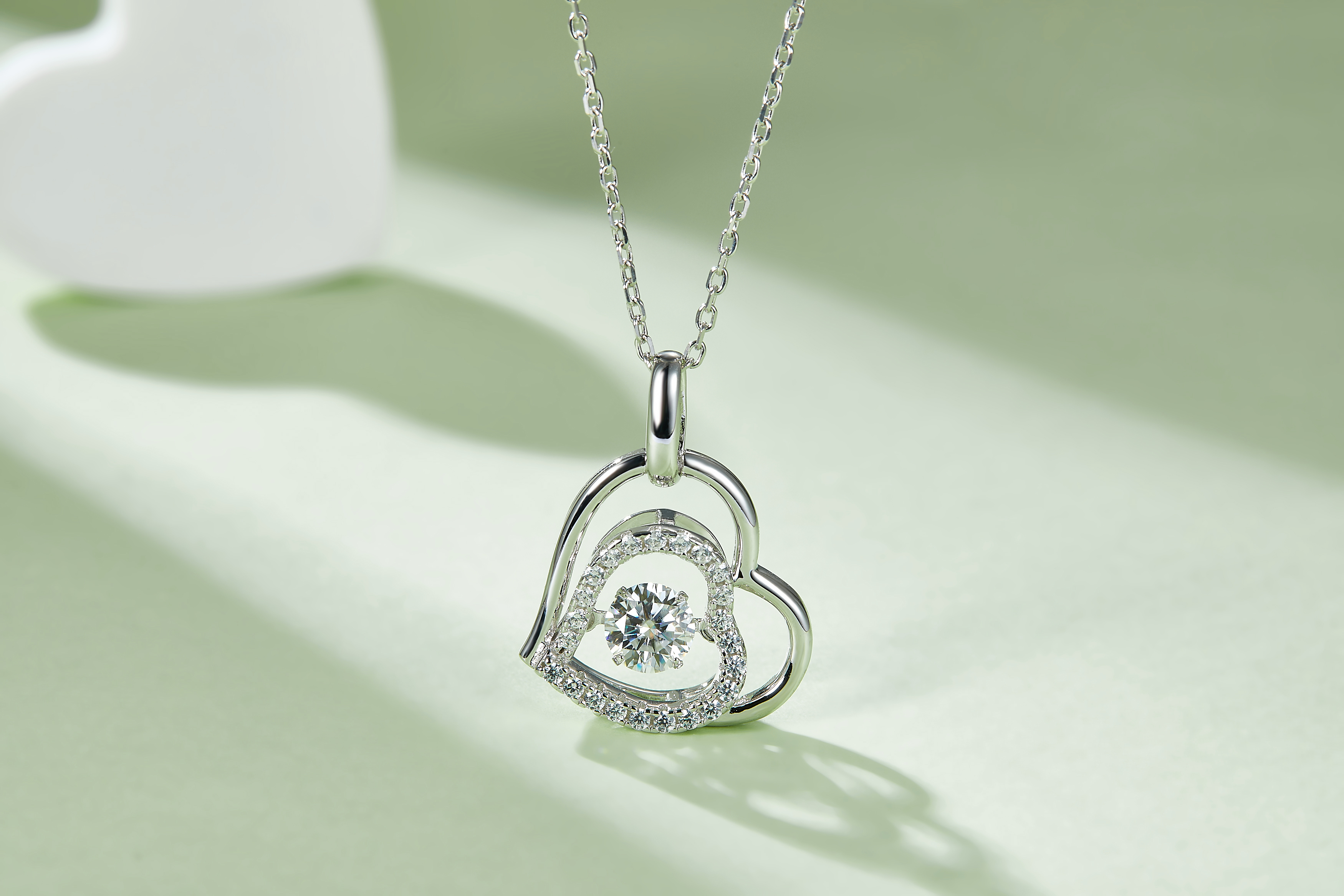 Set With Top-quality Moissanite, This Luxurious And Fashionable Light Luxury Trend Jewelry