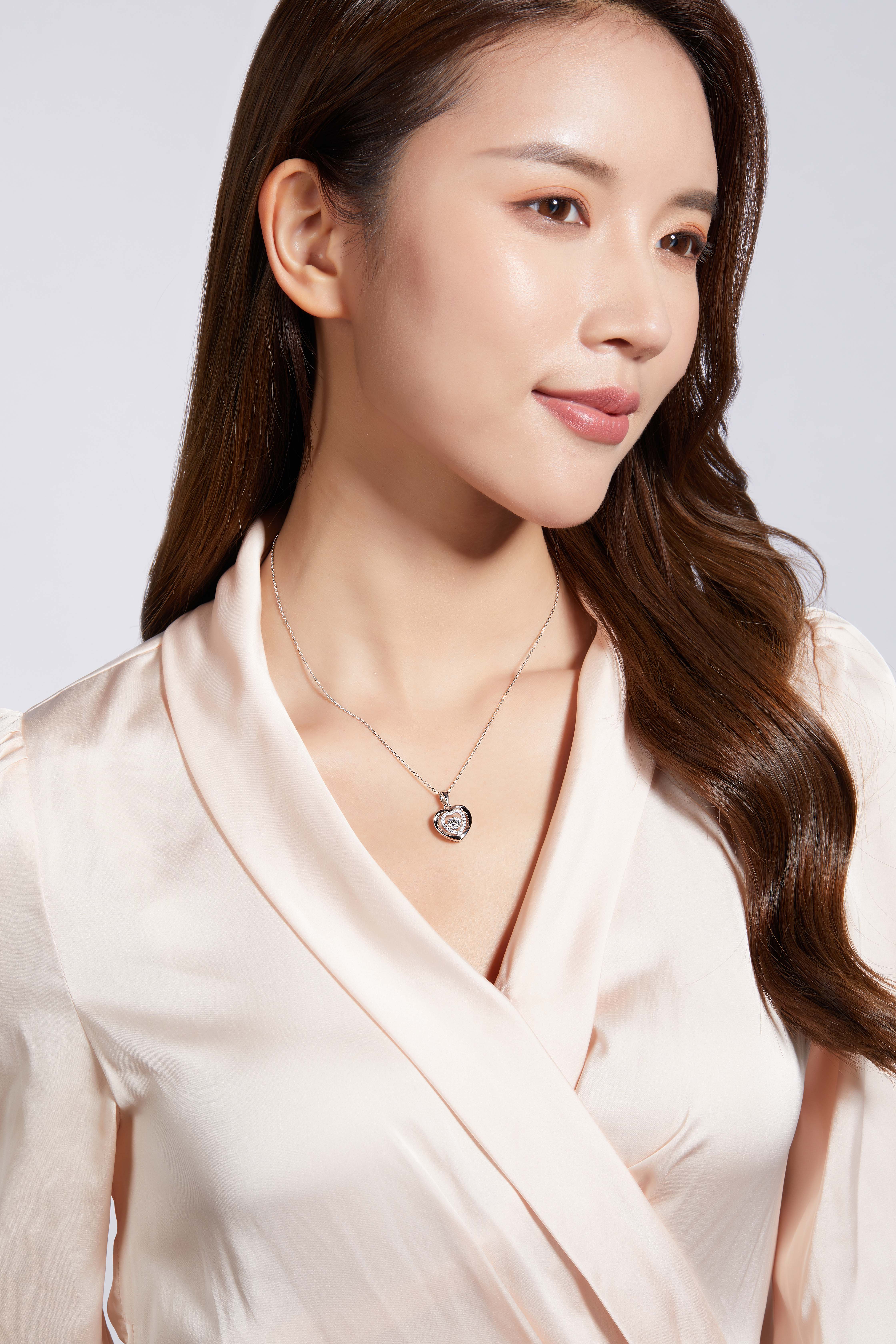 Set With Top-quality Moissanite, This Luxurious And Fashionable Light Luxury Trend Jewelry