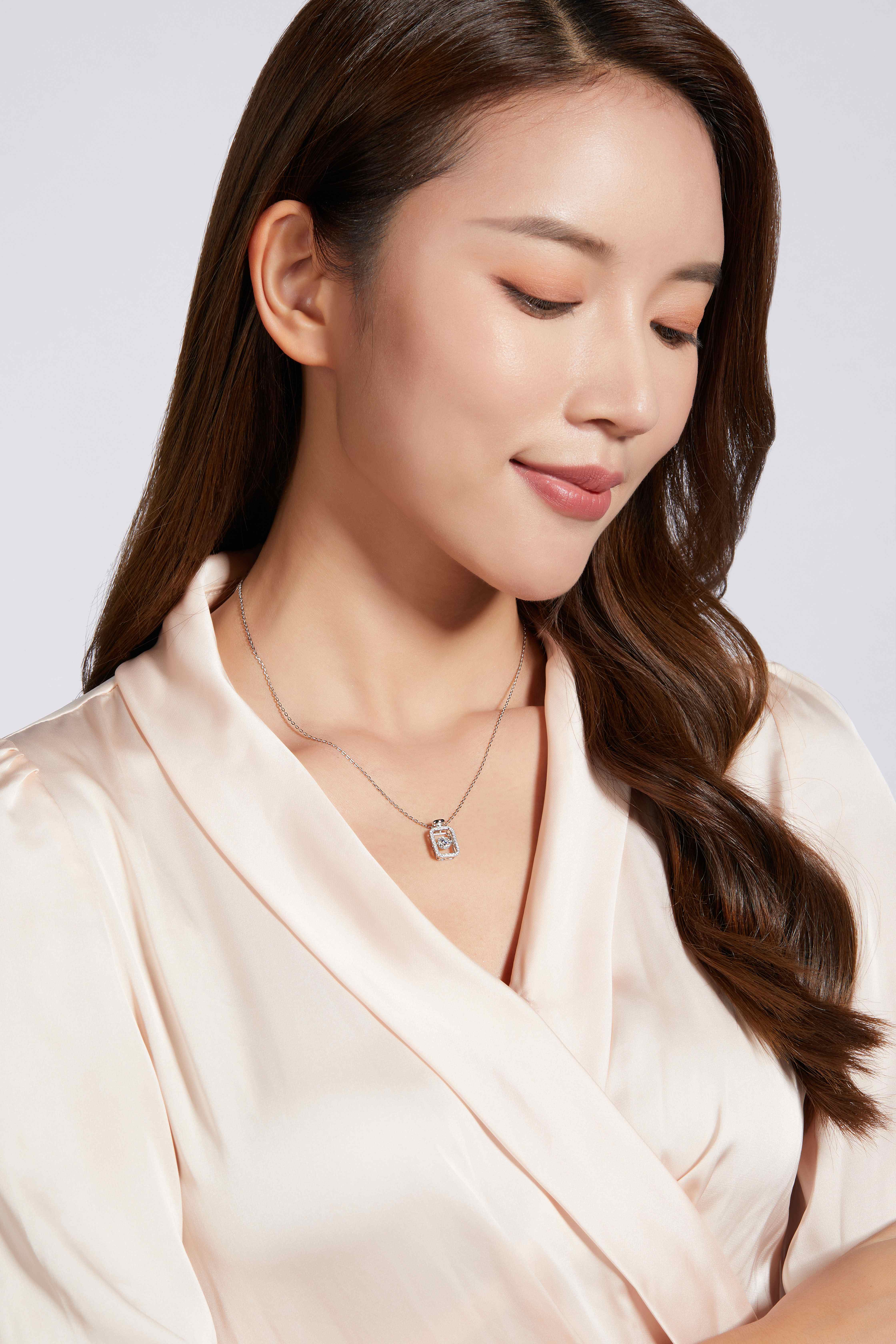 Set With Top-quality Moissanite, This Luxurious And Fashionable Light Luxury Trend Jewelry
