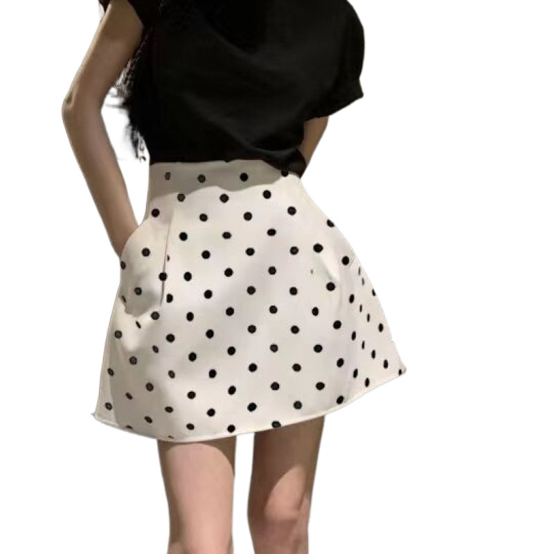 Short High-waisted Umbrella Skirt With Bud-shaped Design