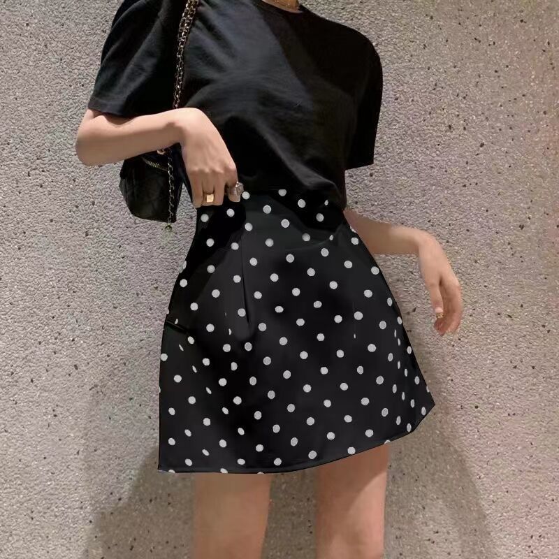 Short High-waisted Umbrella Skirt With Bud-shaped Design
