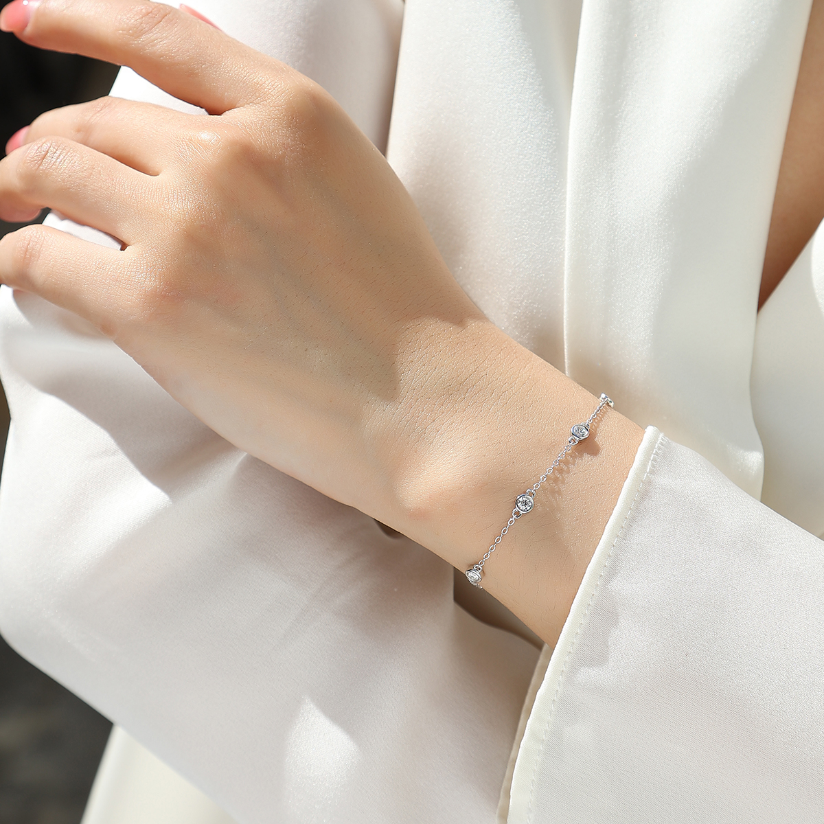 Silver 1.4g Moissanite Bracelet, 7pcs 3mm D VVS1 GRA Certified, 16&5cm Adjustable
