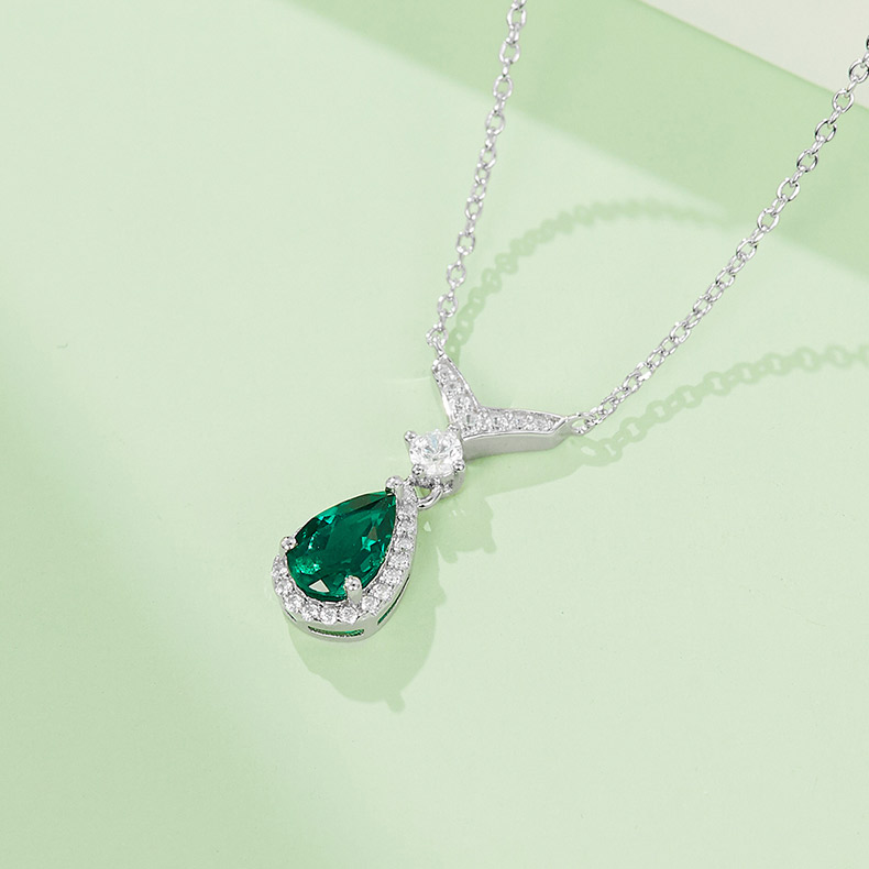 Silver 2.5g 0.73ct Lab-Created Emerald Necklace, 5x5mm Teardrop Pendant, 40&5cm