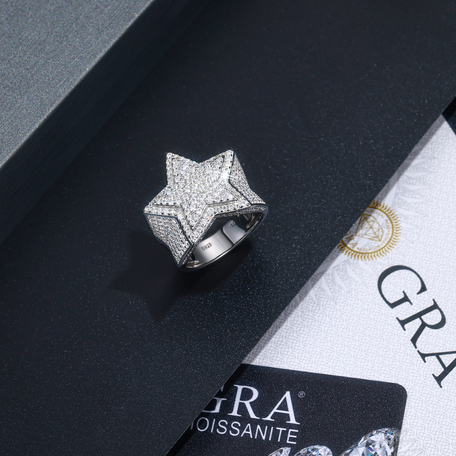Sirius - A Men's Ring, Diamond Ring And Wedding Ring Set With Top-quality Moissanite