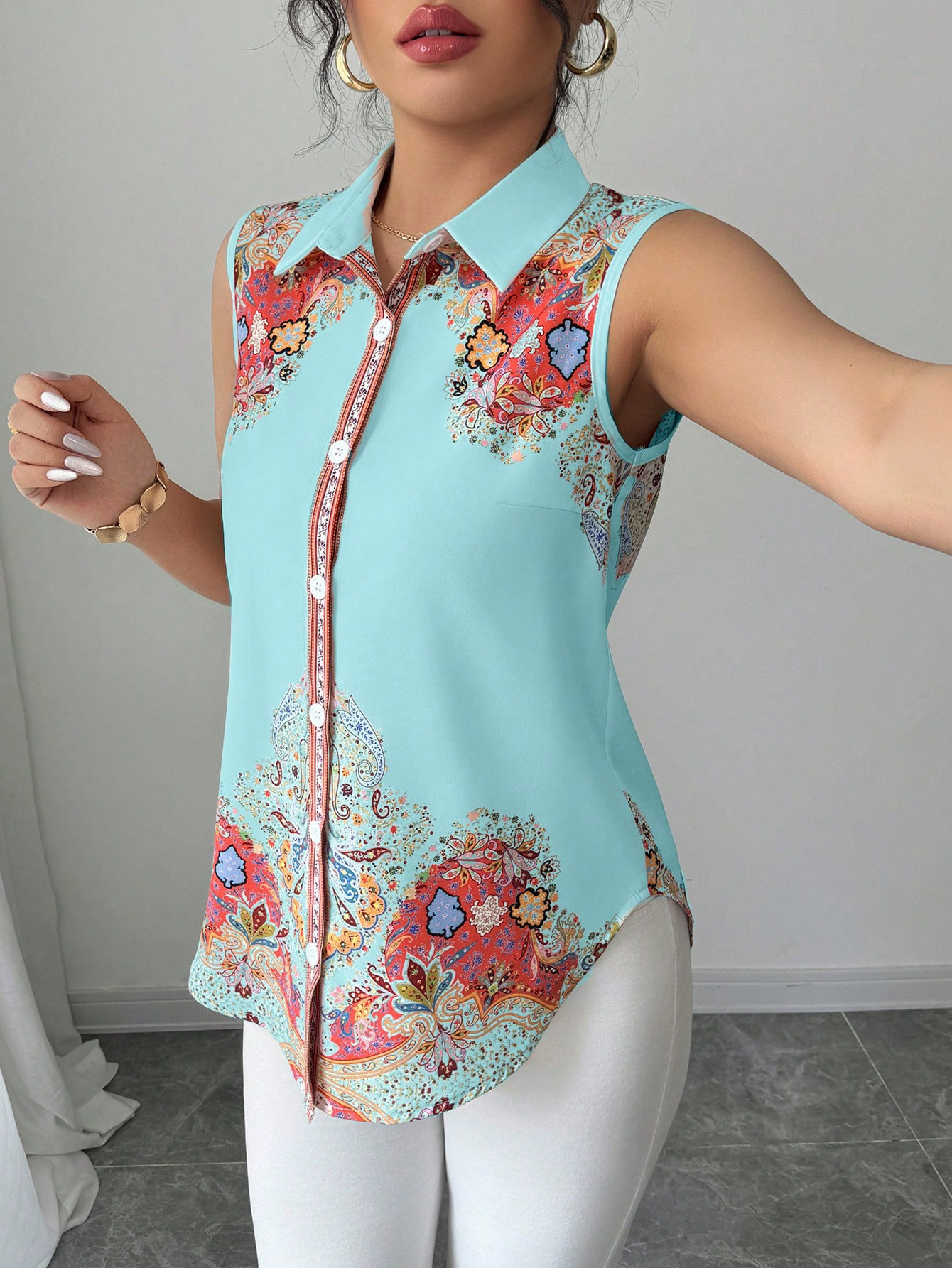 Sleeveless Striped Printed T-Shirt With Buttons