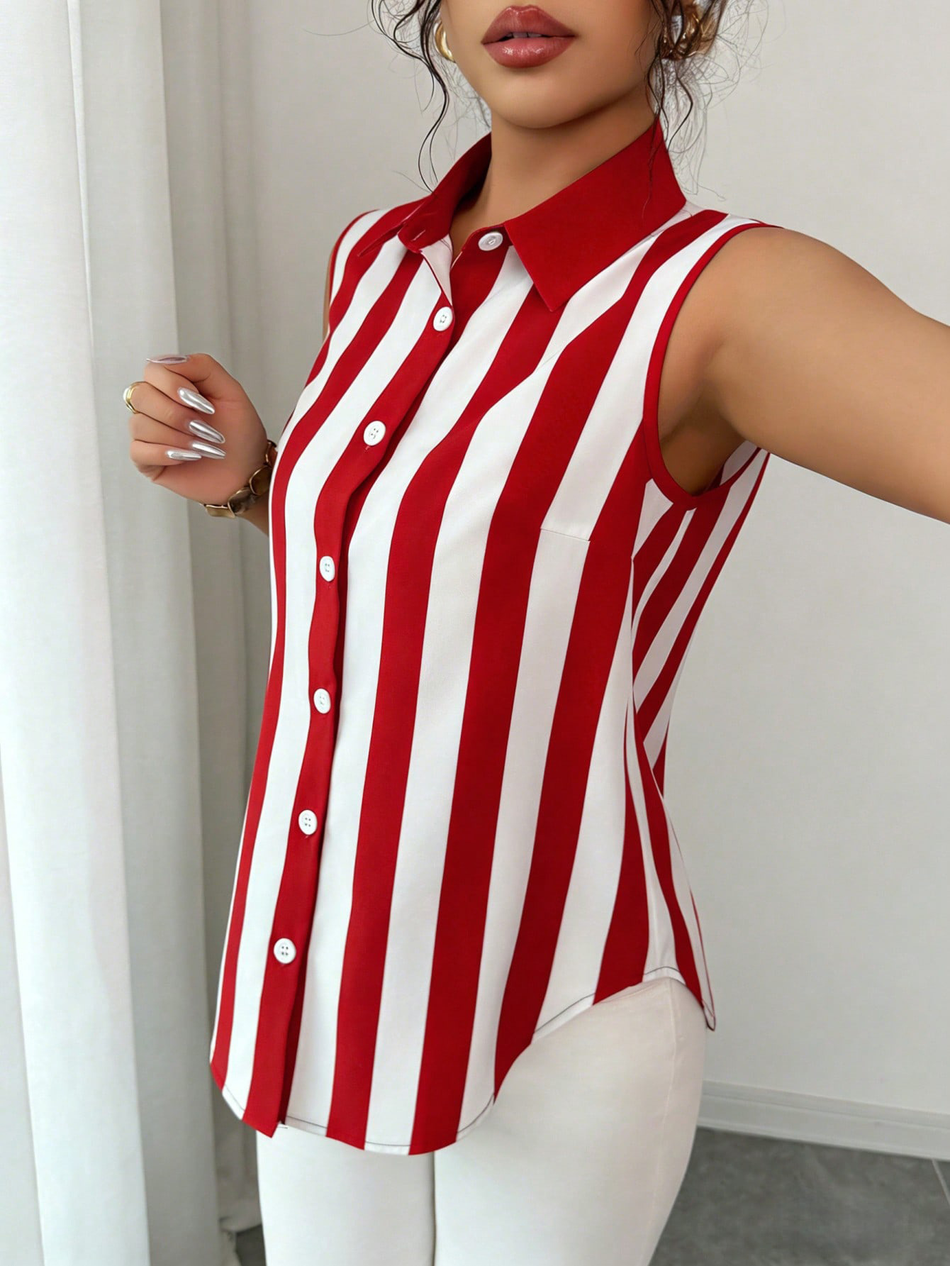 Sleeveless Striped Printed T-Shirt With Buttons