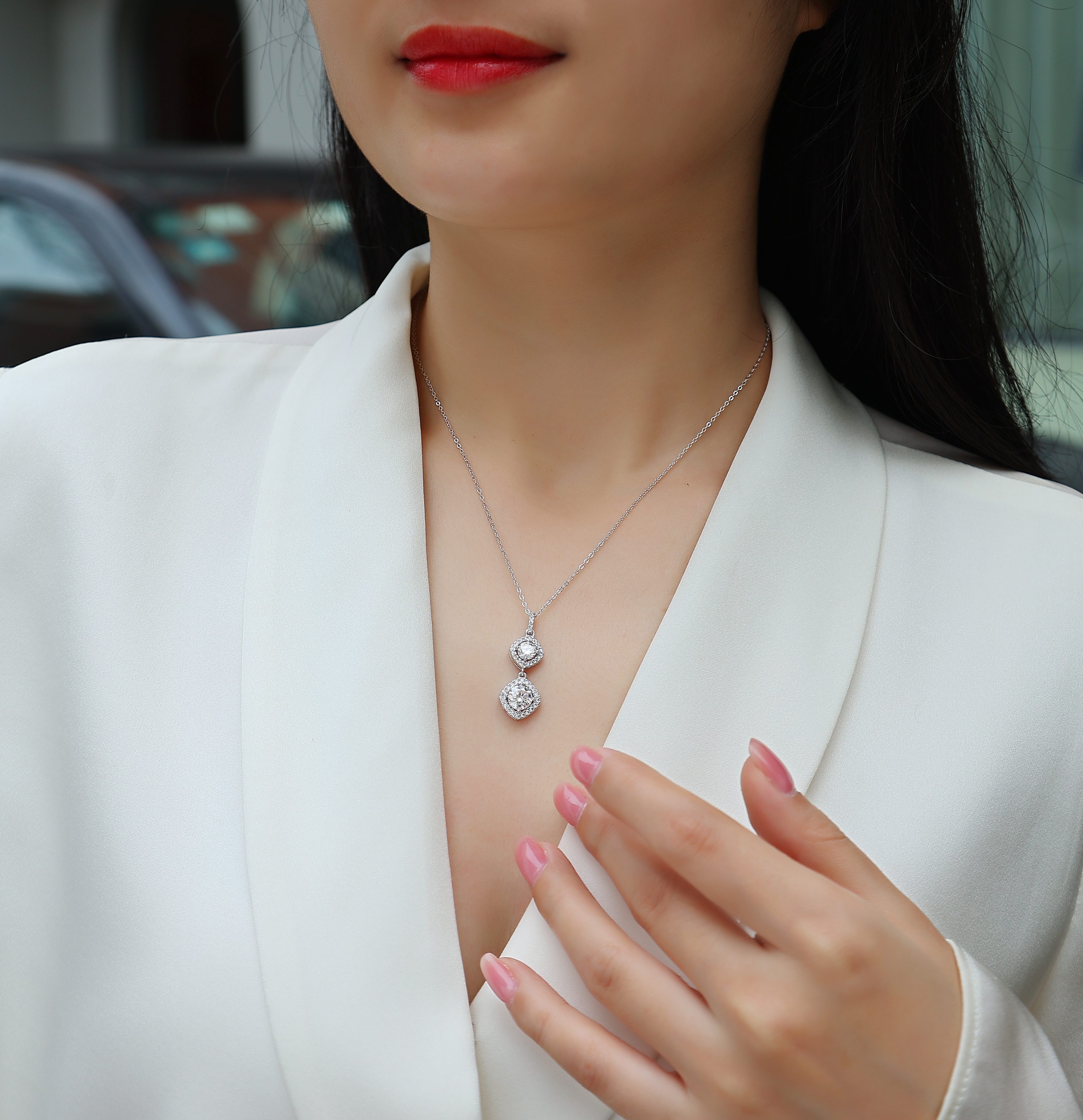 Snow Field Fairyland - A Fashionable And Light Luxury Jewelry Pendant Necklace Set With