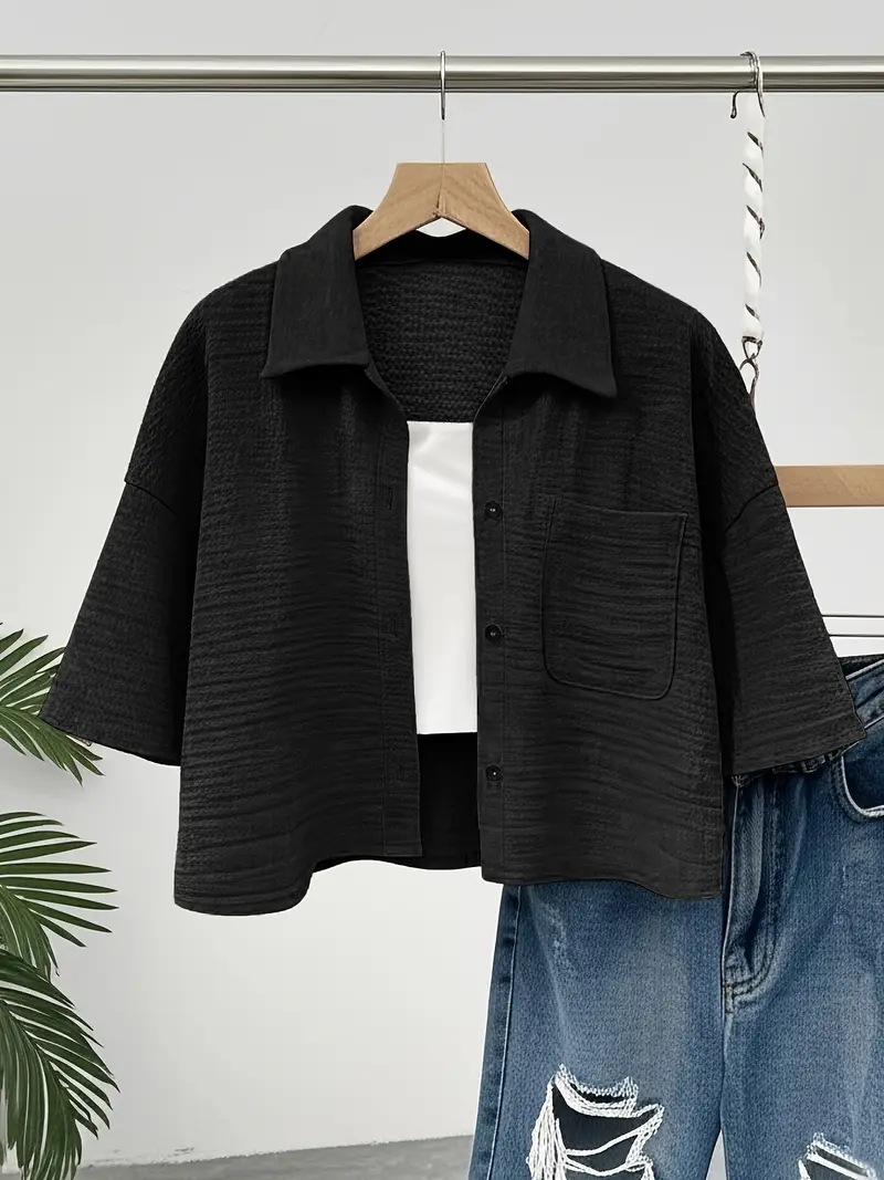 Solid-color Buttoned-pocket Cropped Blouse