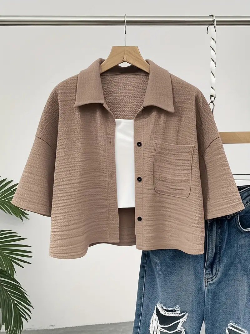 Solid-color Buttoned-pocket Cropped Blouse
