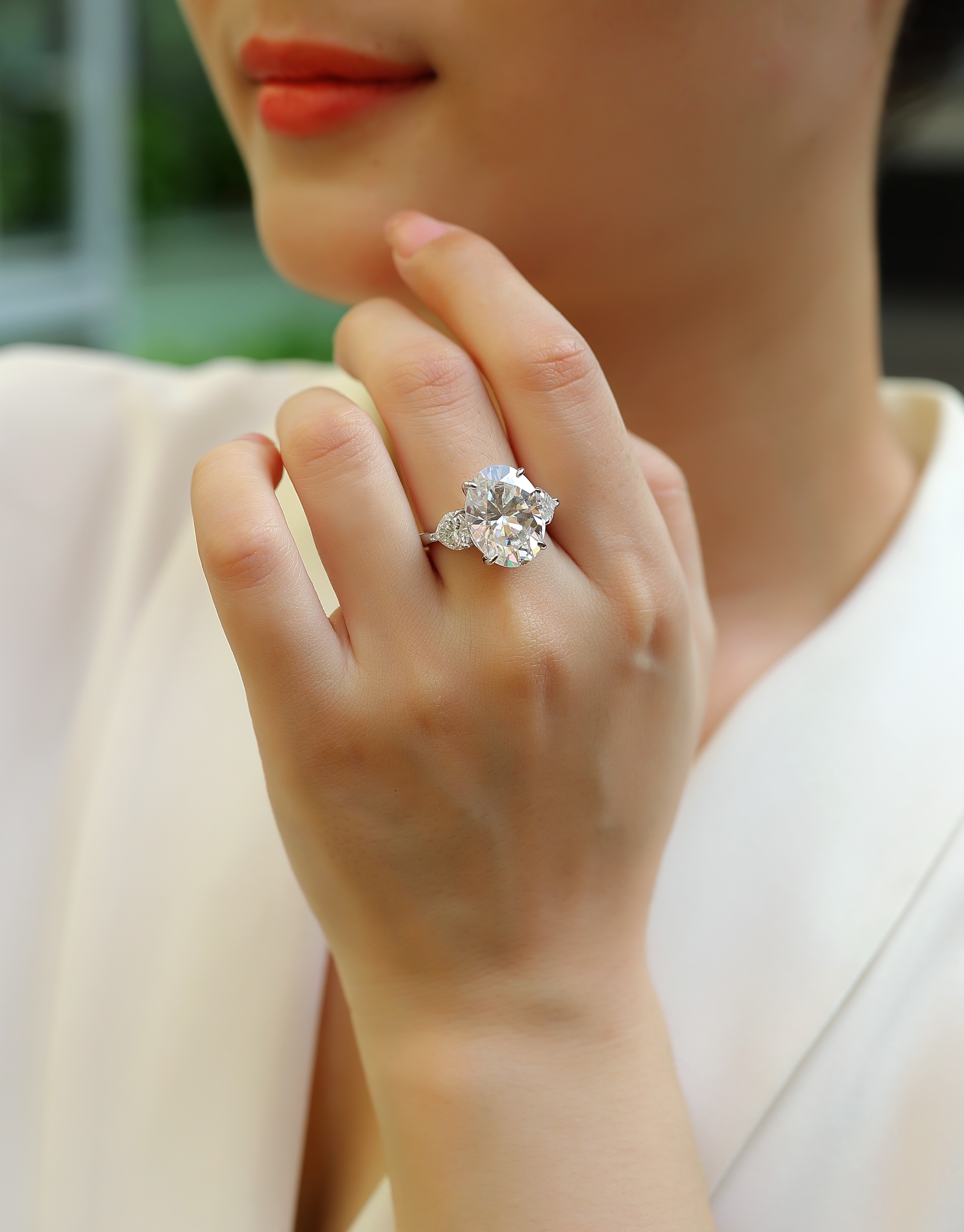Soul Resonance - A Wedding Ring Set With Top-quality Egg-shaped Moissanite Silver And