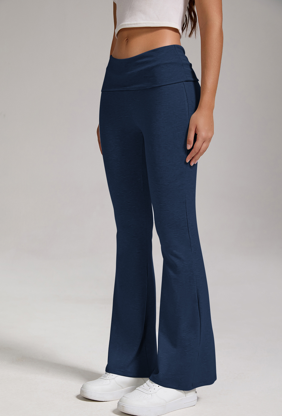 Sports, Leisure And Exercise Women's Low Waisted Flared Pants With Exposed Navel And