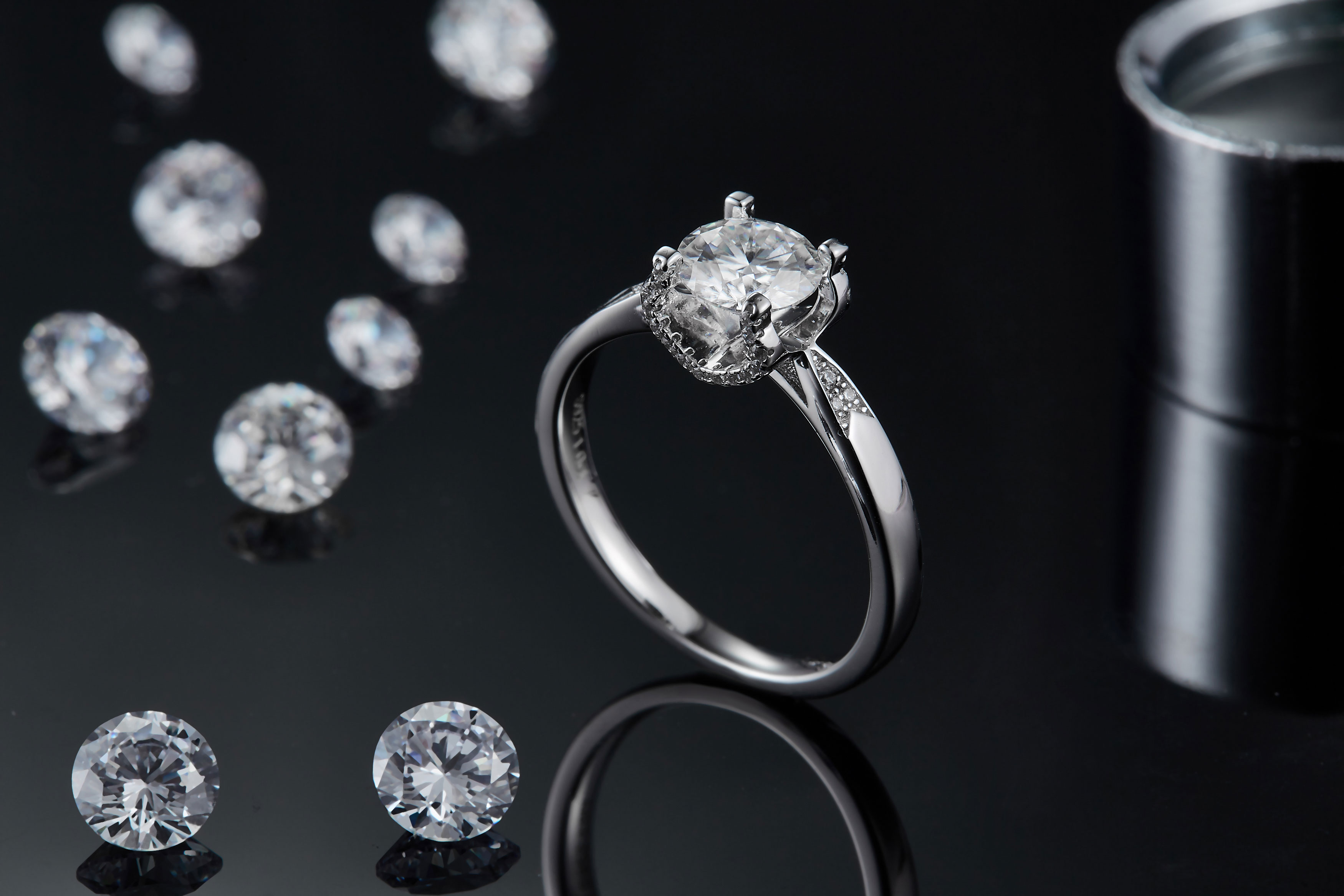 Star Guardian - A Wedding Ring Set With 1-carat Top-quality Moissanite Silver And