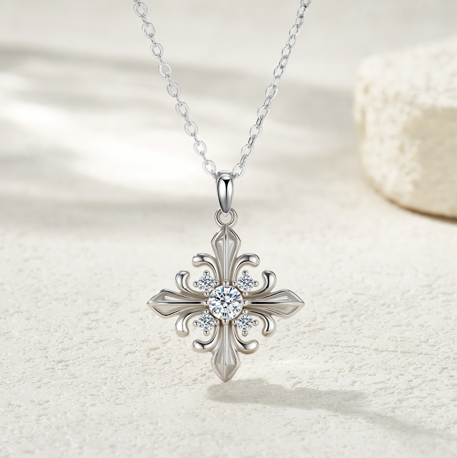 Sterling Silver 0.3ct D Color VVS1 Moissanite Cross Flower Pendant Necklace 40cm Platinum