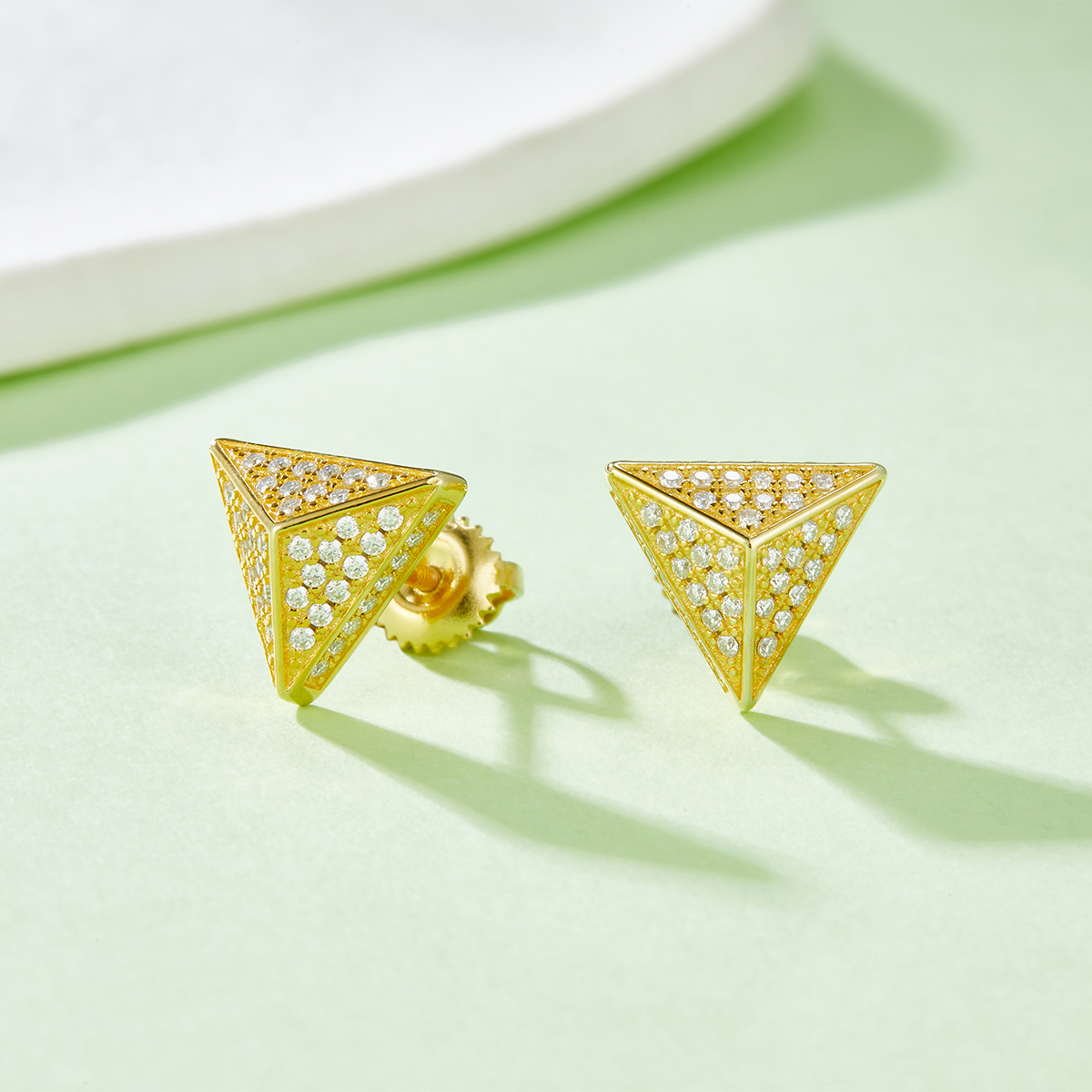 Sterling Silver 114pcs D Color VVS1 Moissanite Triangle Stud Earrings 3D Pyramid Screw