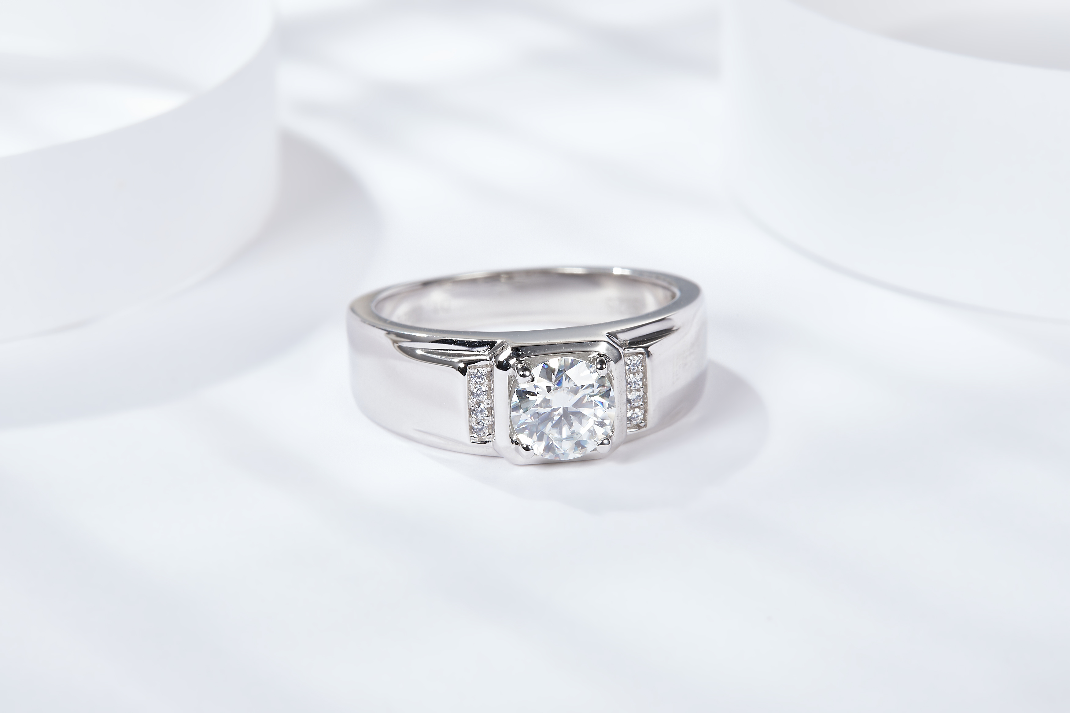 Sterling Silver 1ct Moissanite Men's Ring, D-VVS1 Wide Band With Side Stones, Platinum