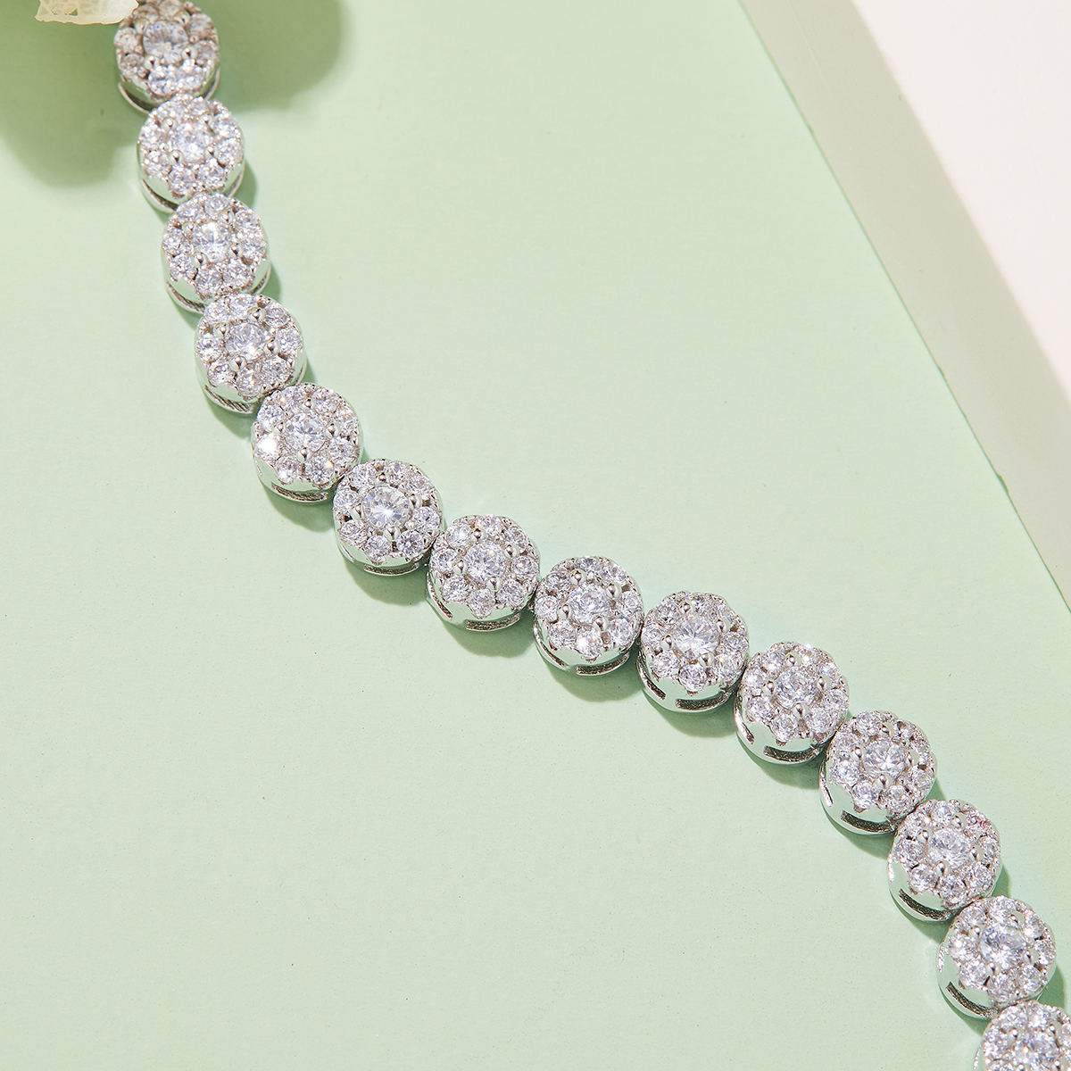 Sterling Silver 2mm Moissanite Cluster Tennis Bracelet 18cm 288pcs D Color VVS1 Platinum