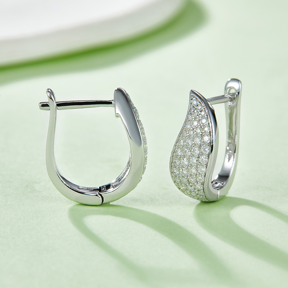 Sterling Silver 82pcs Moissanite Crescent Huggie Hoop Earrings 16.5mm Platinum Plated GRA