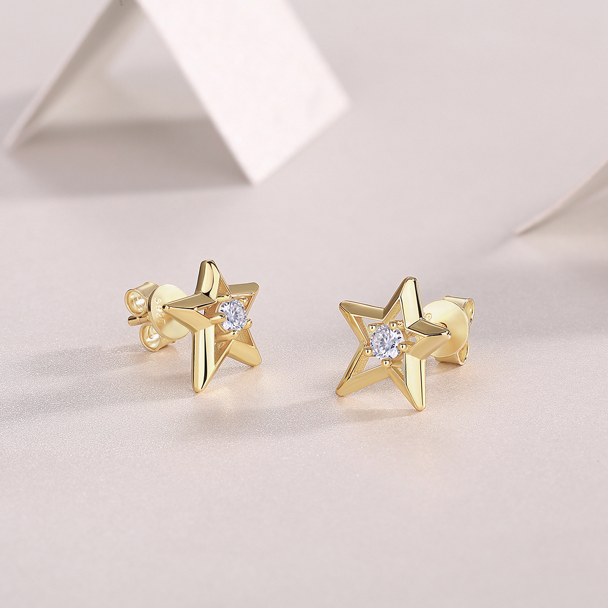 Sterling Silver Star Stud Earrings, 3mm D-VVS1 Moissanite, Platinum Plated 2.1g Women's
