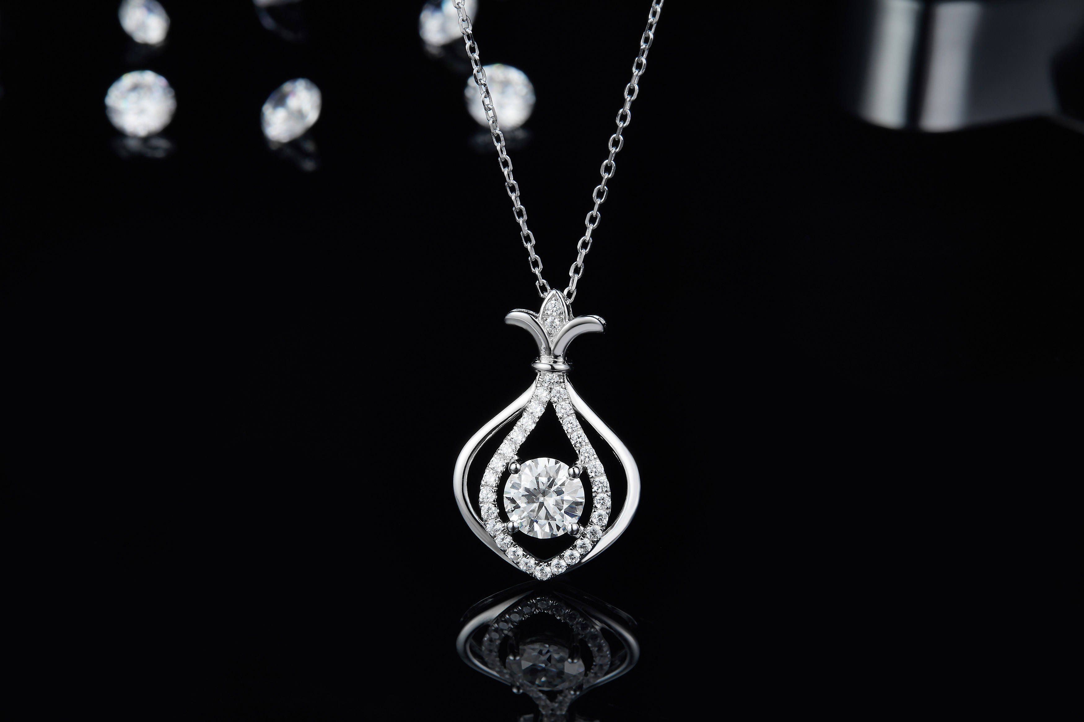 Sterling Silver Teardrop Necklace, 1ct D-VVS1 Moissanite & Lab-Grown Gems, Platinum Plated