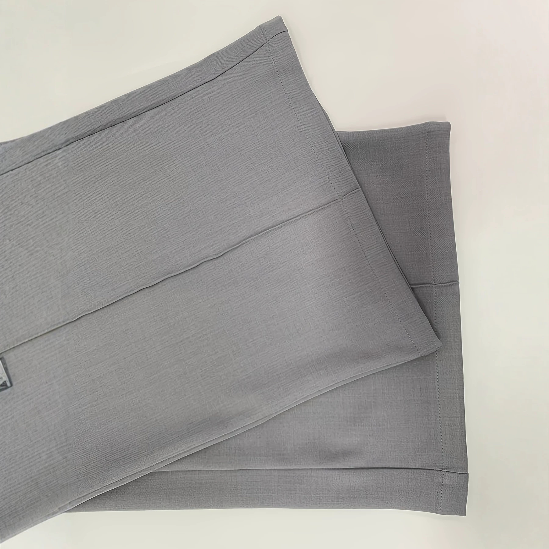 Elegantne, minimalističke, unikatne, jedinstvene labave pantalone širokih nogavica