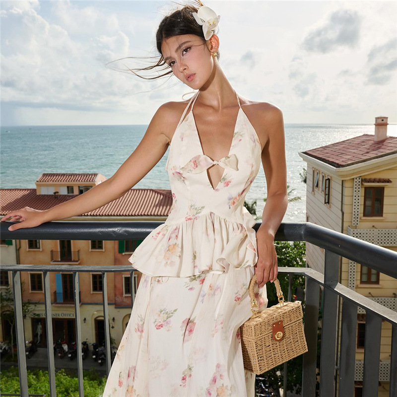 Summer New Gentle Style Floral Print Slimming Deep V-Neck Top With High-Waist Skirt Womens