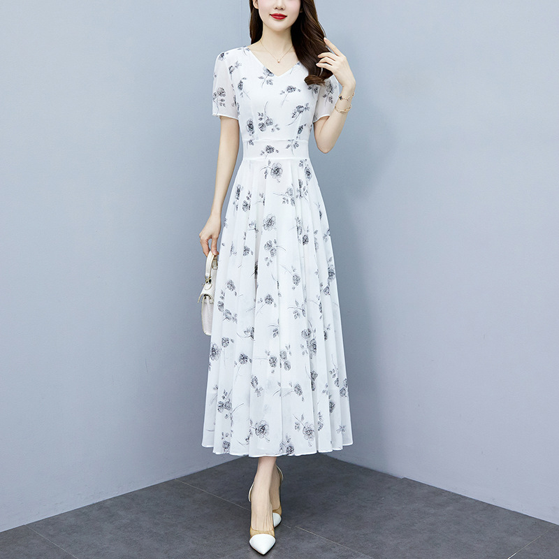 Summer New-style Chiffon Floral Dress With A Fitted Waist