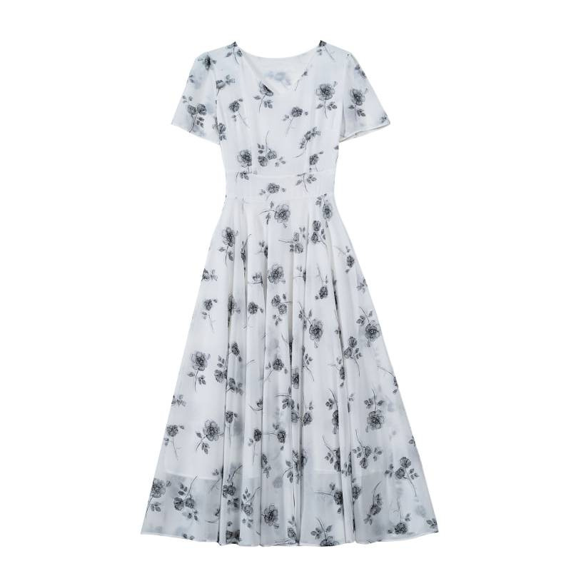 Summer New-style Chiffon Floral Dress With A Fitted Waist