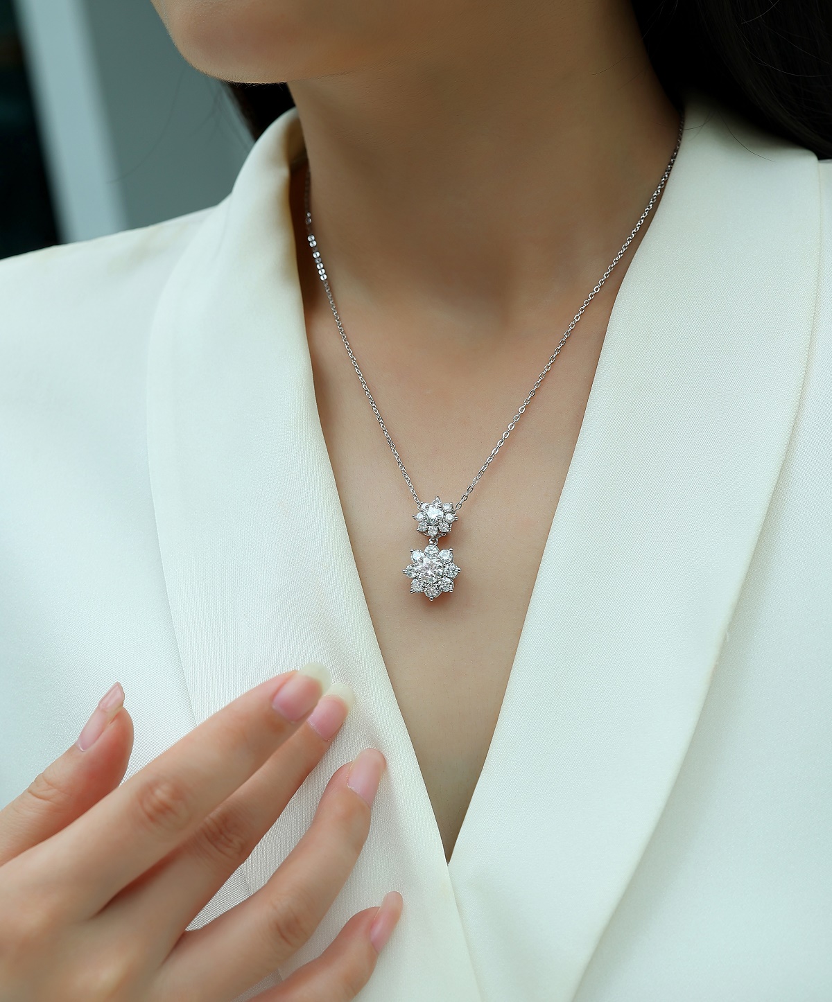 Sunshine Flower Language – ein modisches und trendiges Halsketten-Anhänger-Set mit Top-Qualität
