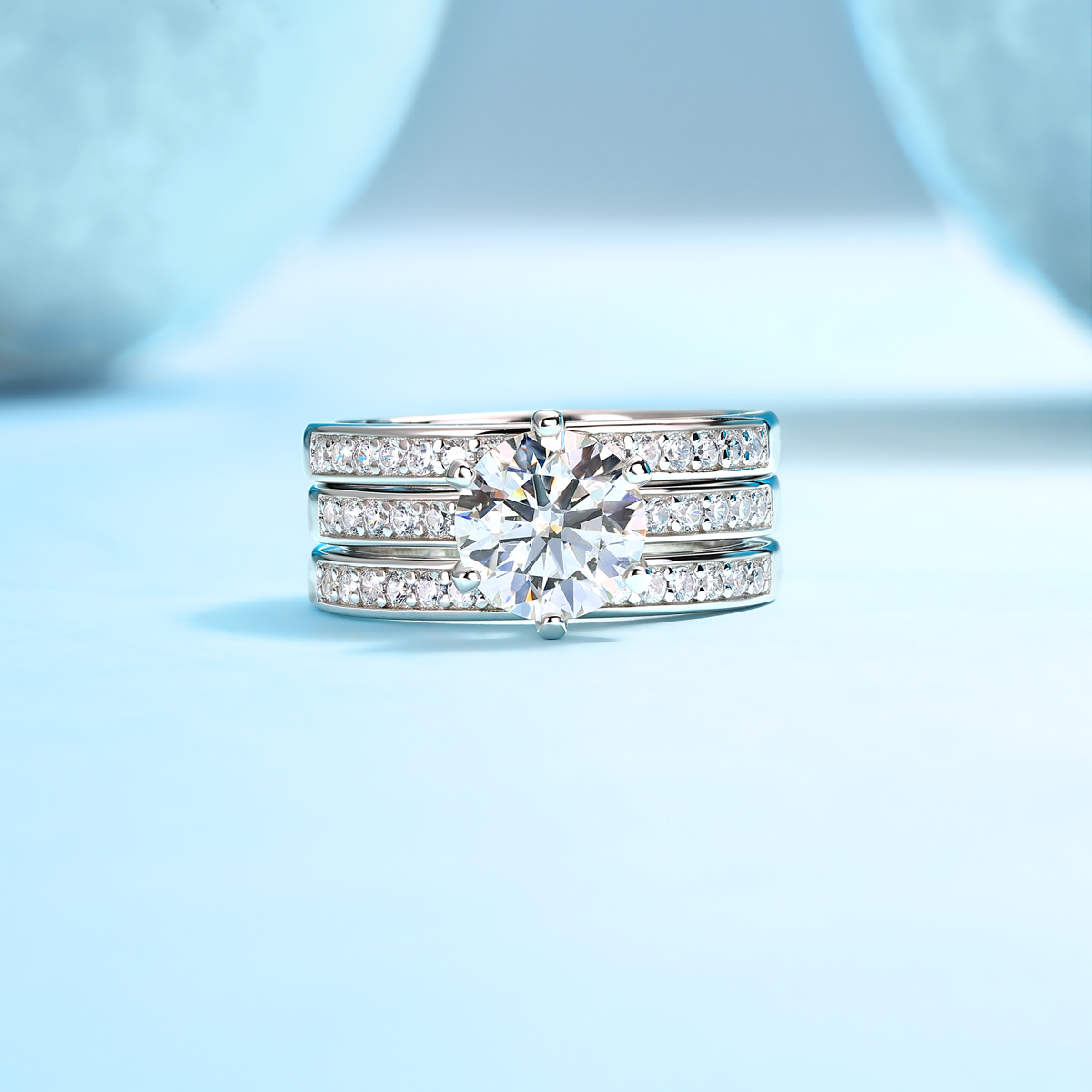 Surging - A Wedding Ring Set With 2-carat Top-quality Moissan Silver And Platinum-plated